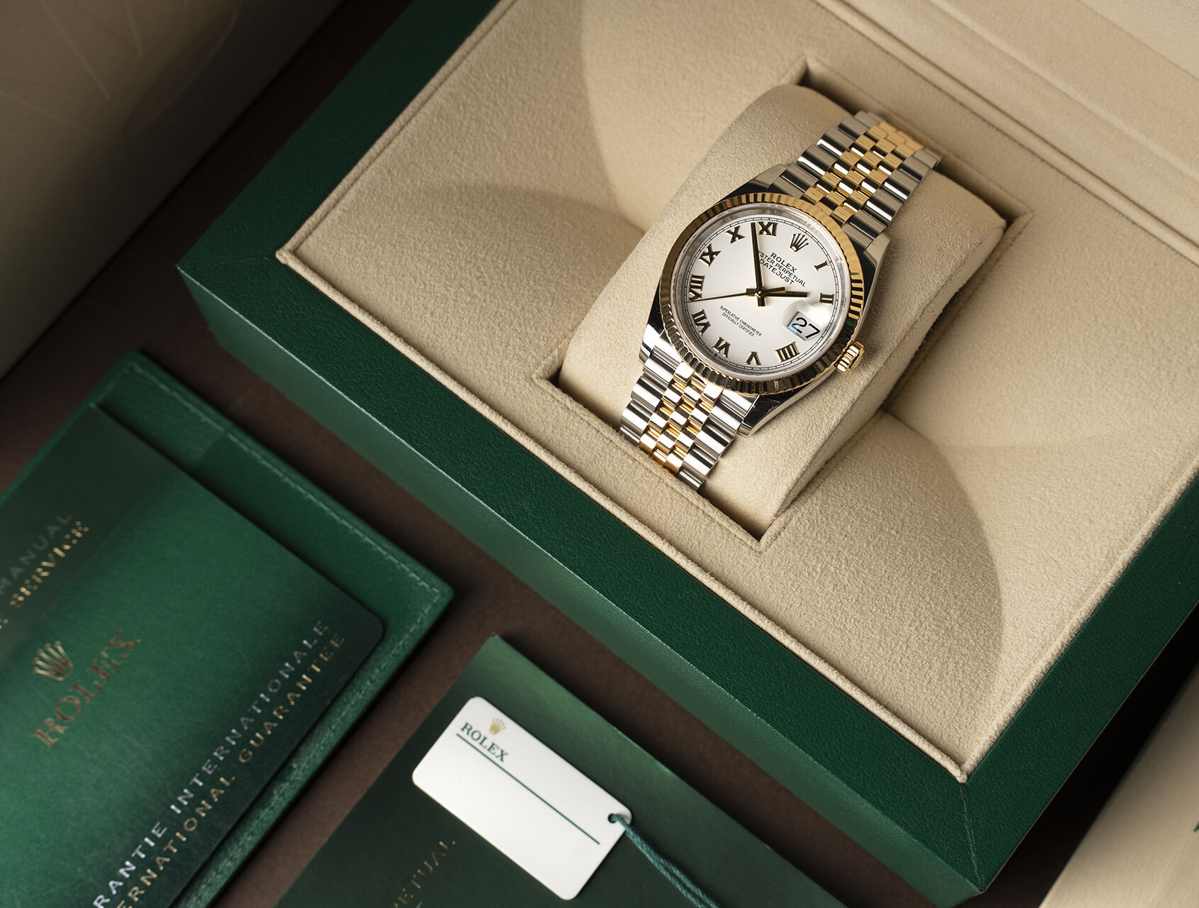 ref 126233 | 126233 - Box & Certificate | Rolex Datejust 36