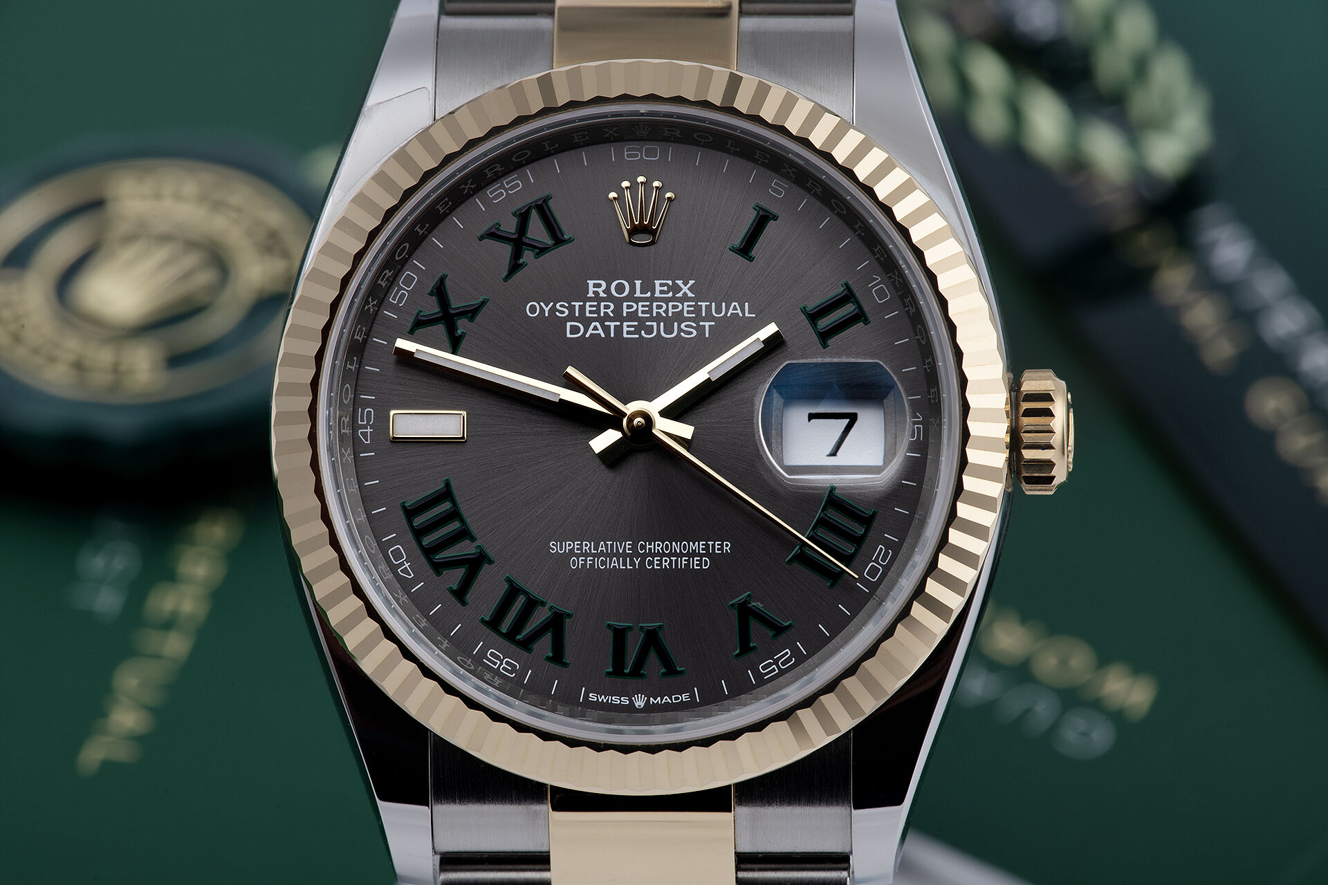 ref 126233 | Gold & Steel | Rolex Datejust 36