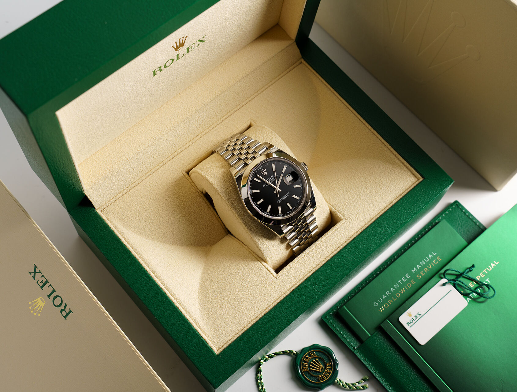 ref 126300 | 126300 - Box & Certificate | Rolex Datejust 41