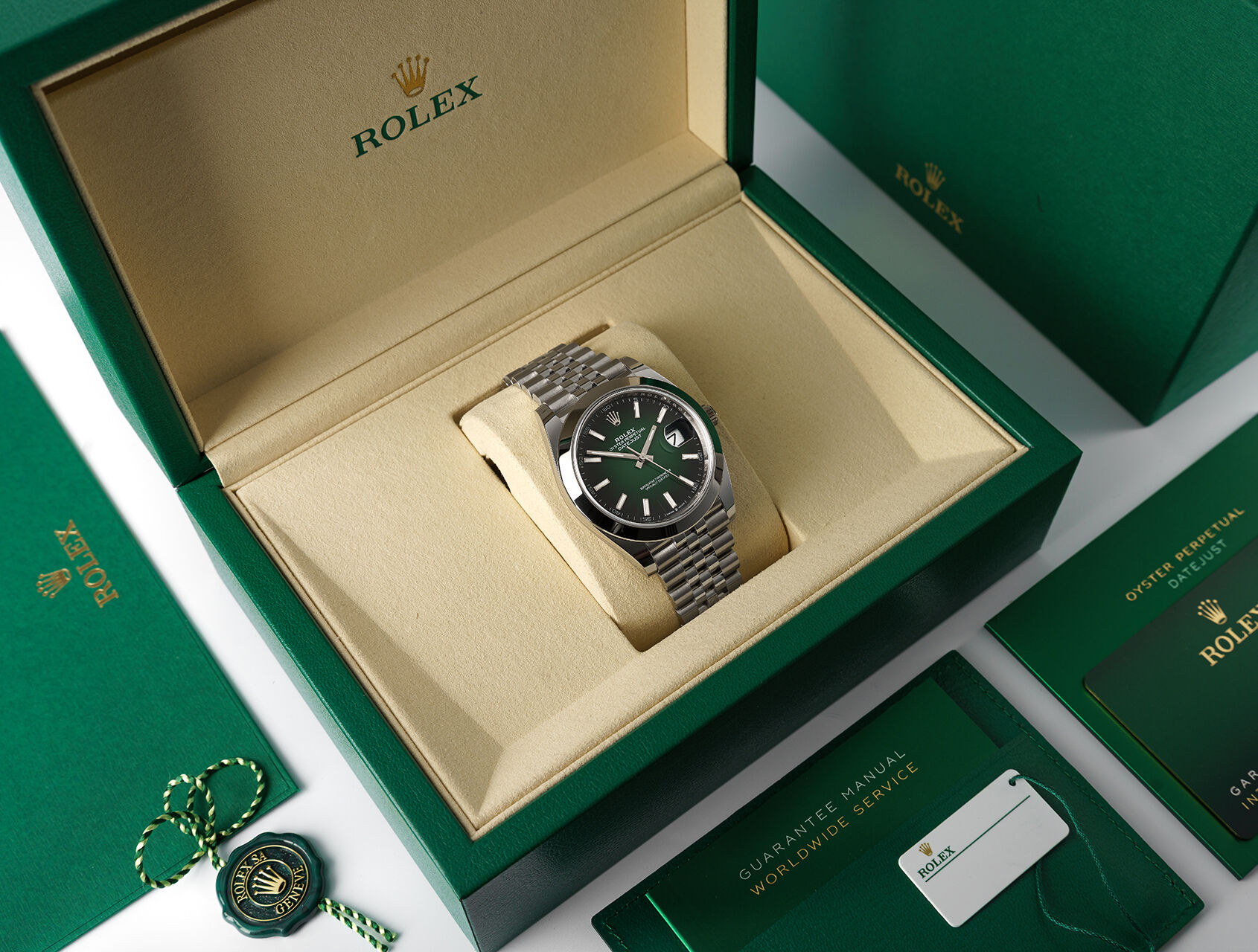 ref 126300 | 126300 - Green Ombré | Rolex Datejust 41