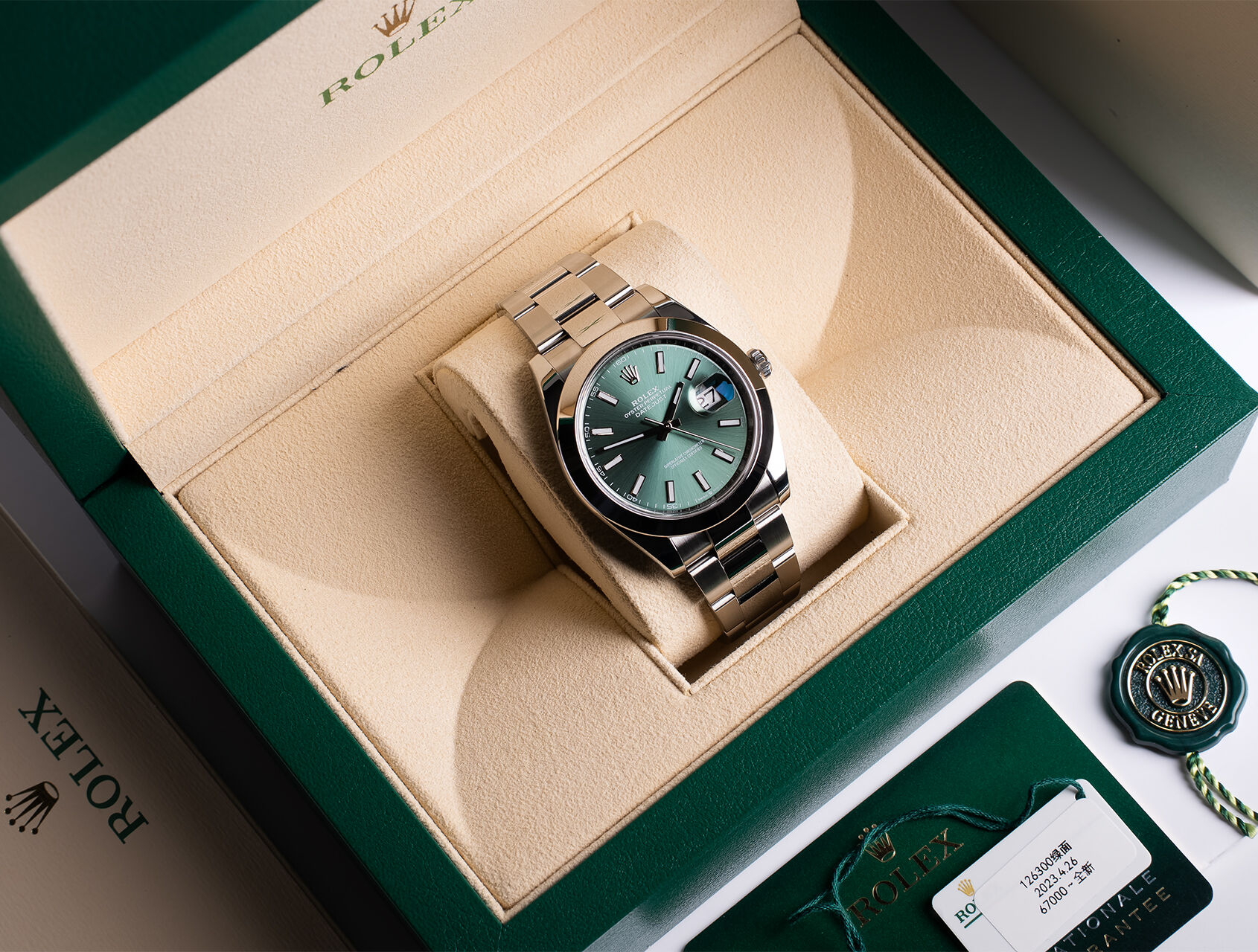 ref 126300 | 126300 - Mint Green | Rolex Datejust 41