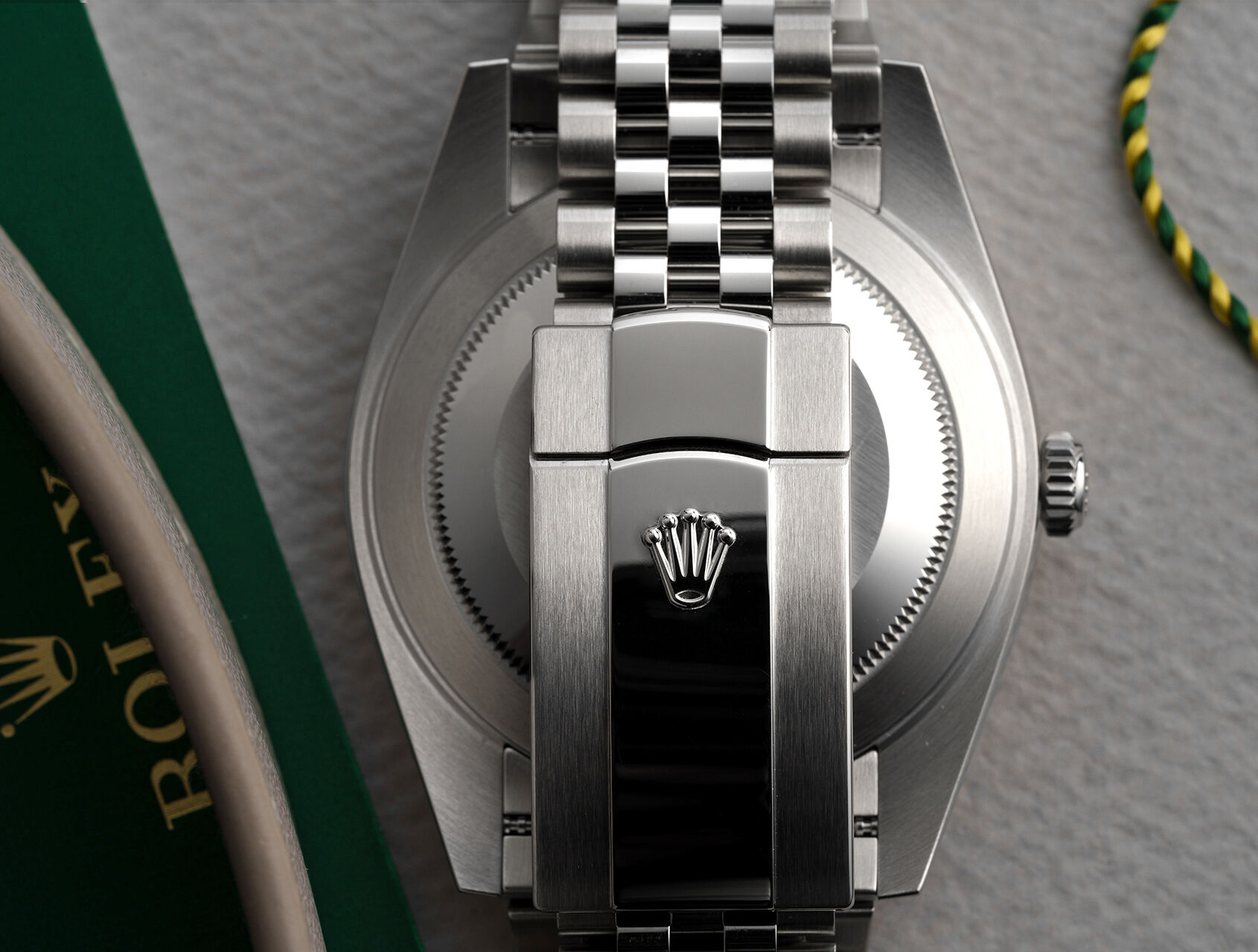 ref 126334 | 126300 - Ombre Green Dial | Rolex Datejust 41