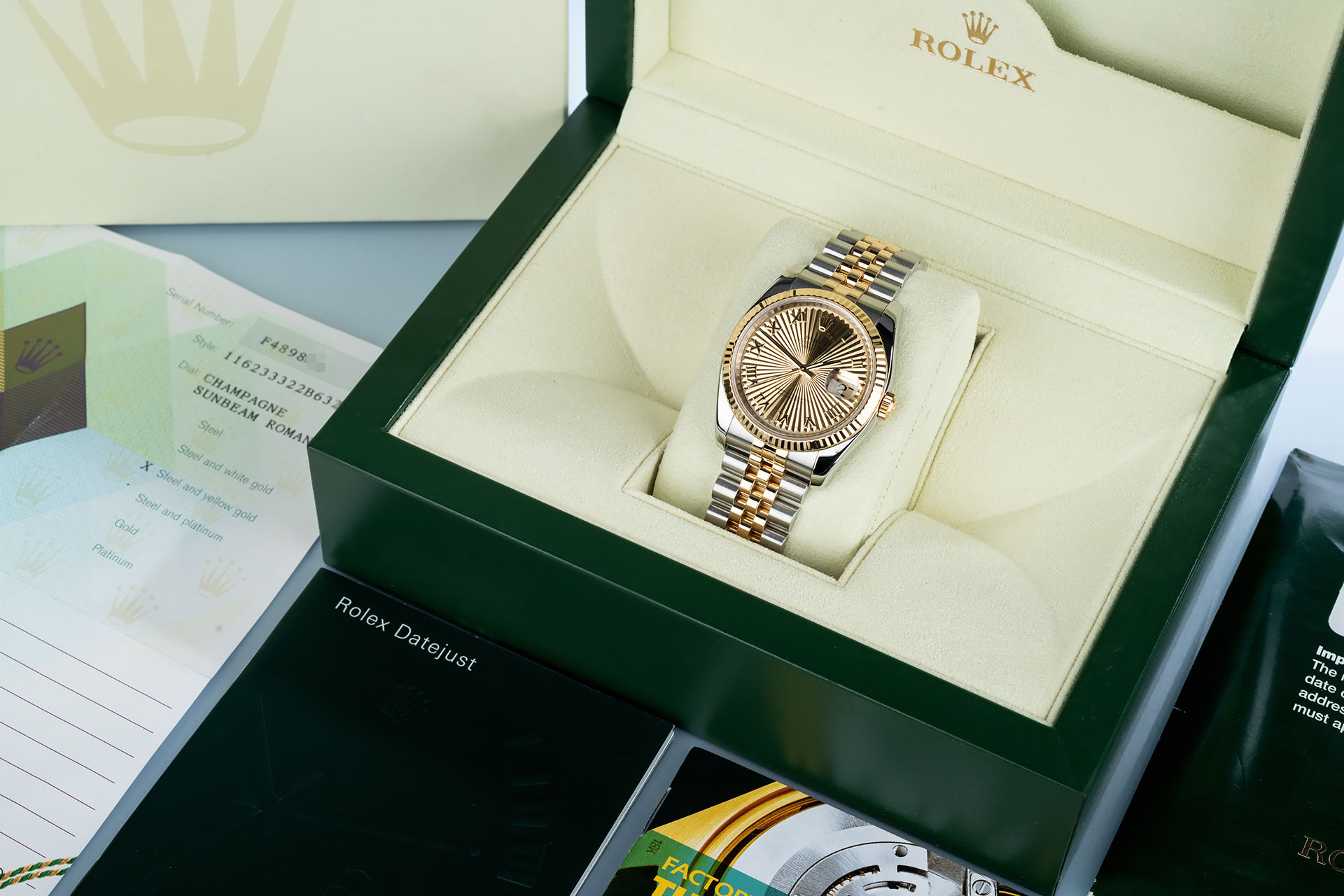 ref 116233 | Box & Certificate 'Rare Dial' | Rolex Datejust