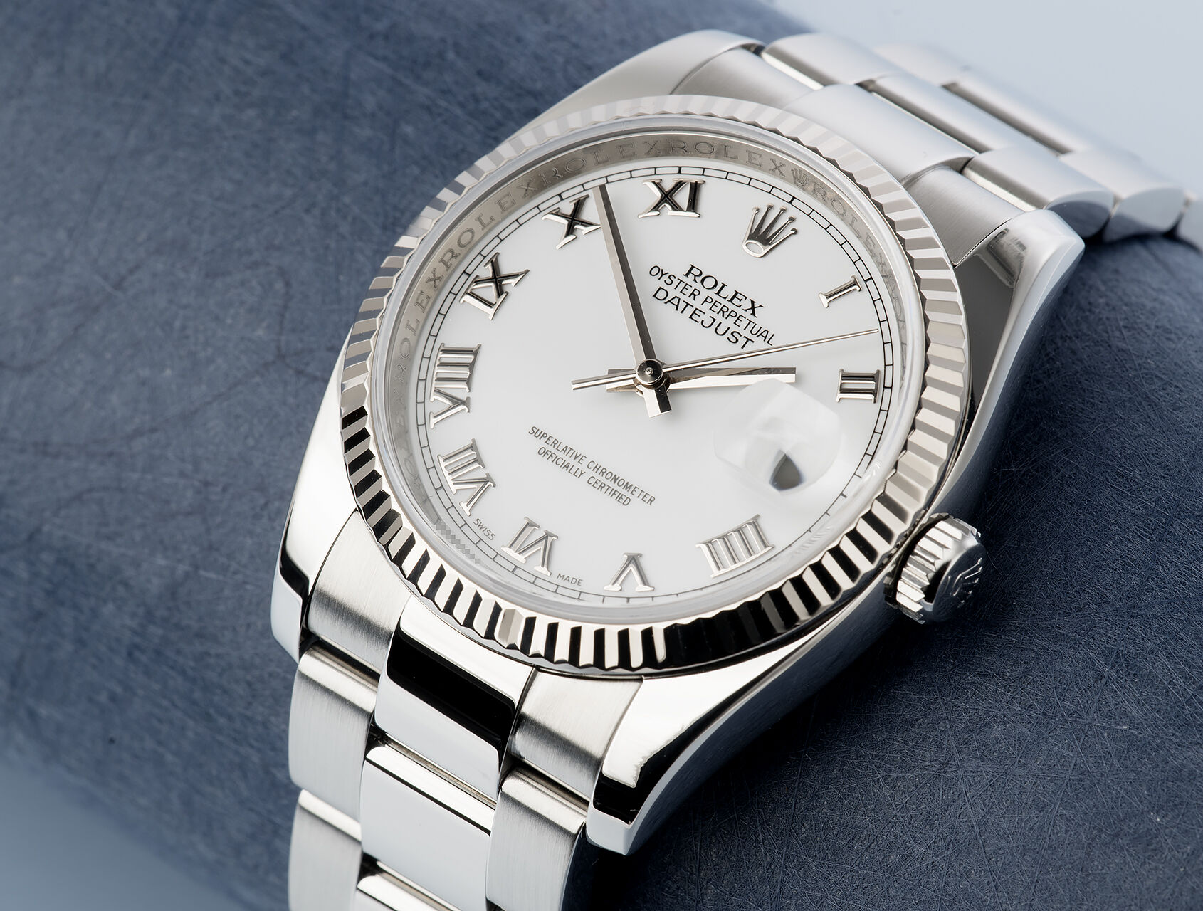 ref 116234 | White Gold Bezel 'Box & Papers' | Rolex Datejust