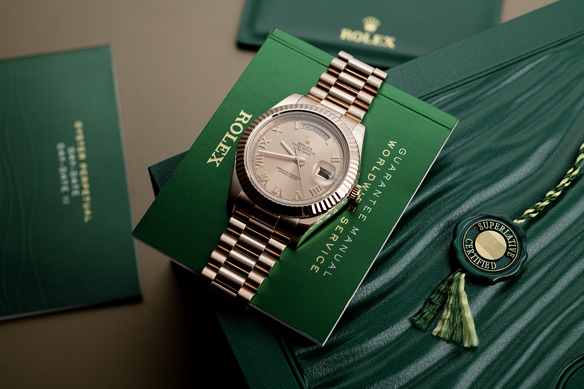 ref 218235 | Box & Certificate  | Rolex Day-Date II