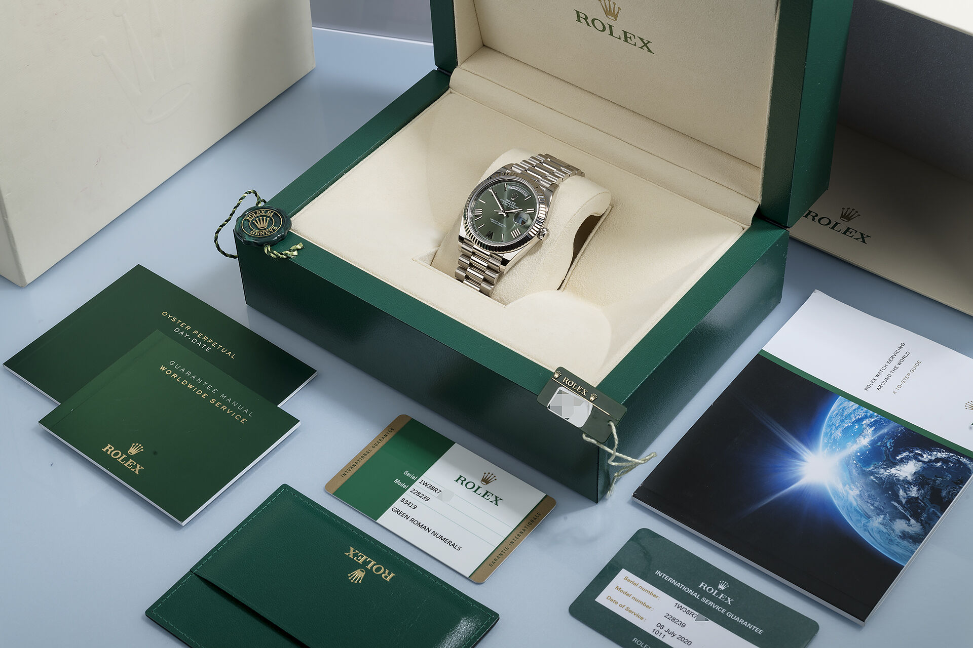 ref 228239 | White Gold - Box and Certificate  | Rolex Day-Date
