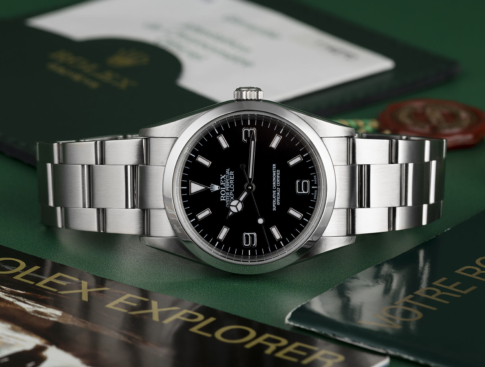 ref 114270 | 114270 - Box & Certificate | Rolex Explorer