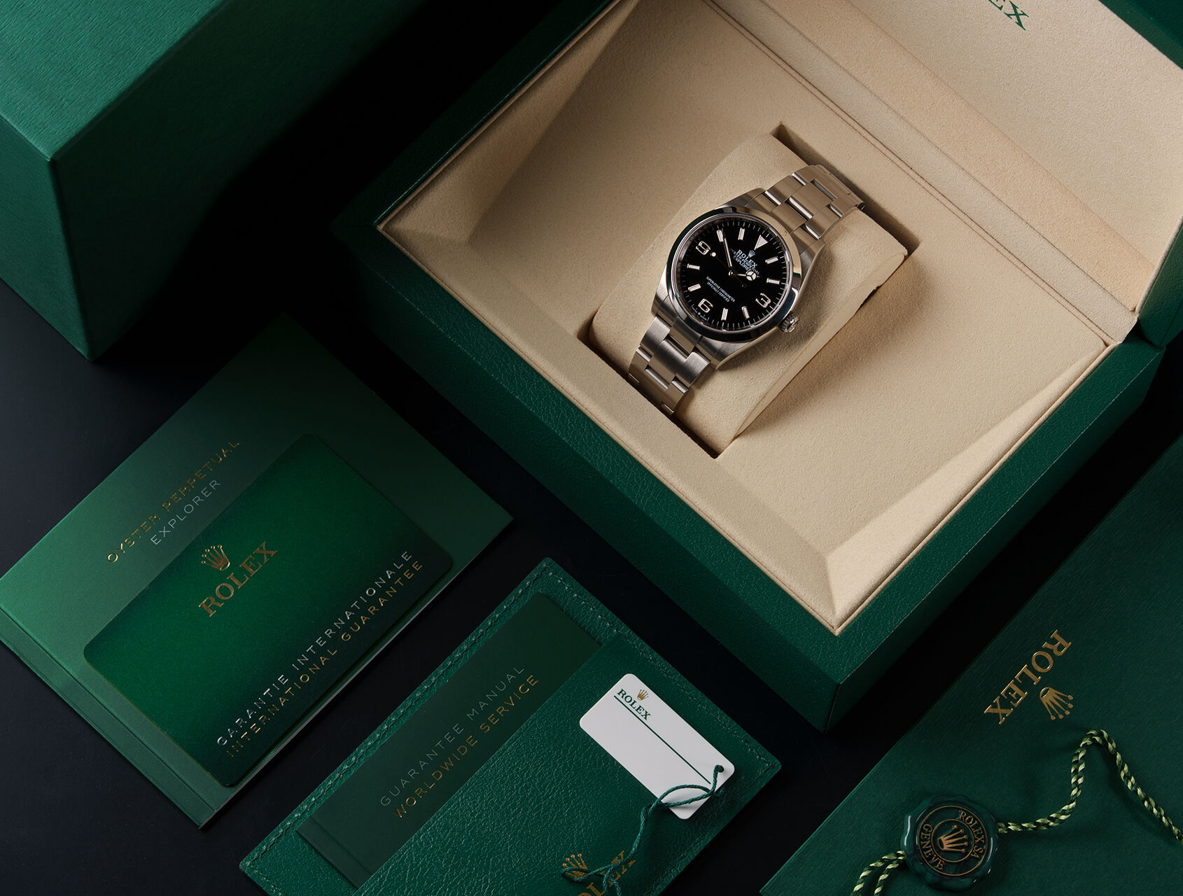 ref 124270 | 124270 - Box & Certificate | Rolex Explorer