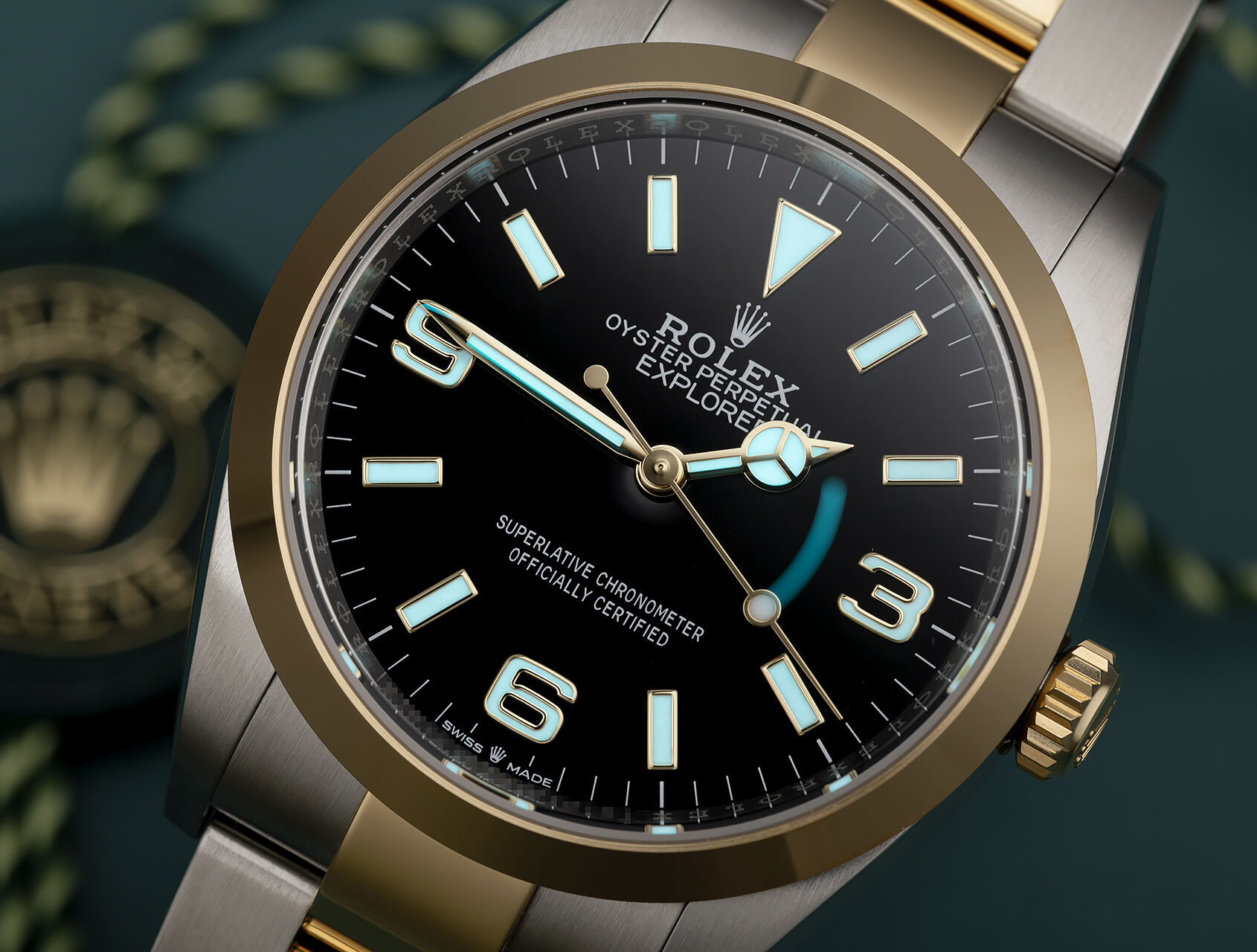 ref 124273 | 124273 - Gold & Steel | Rolex Explorer