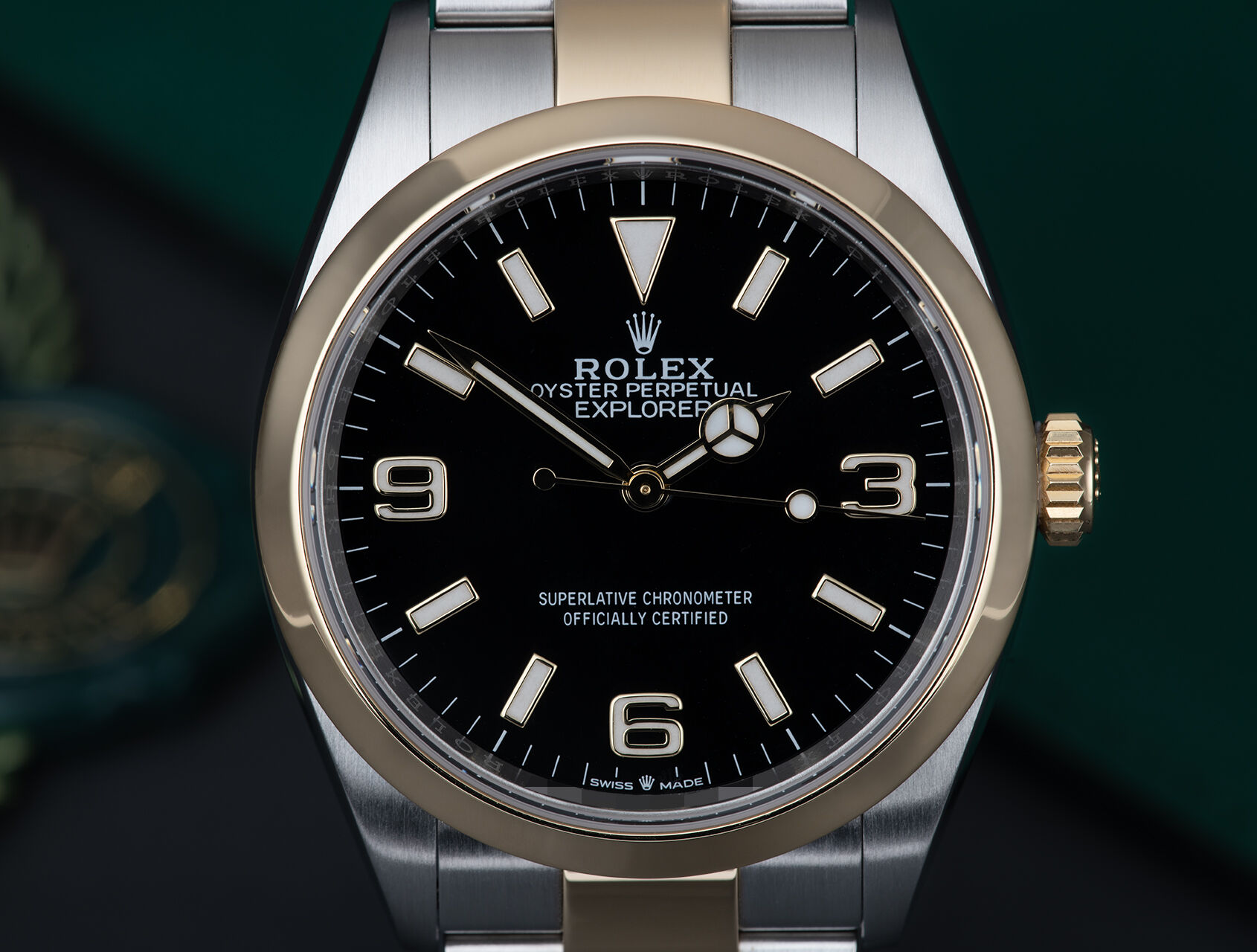 ref 124273 | 124273 - Gold & Steel | Rolex Explorer