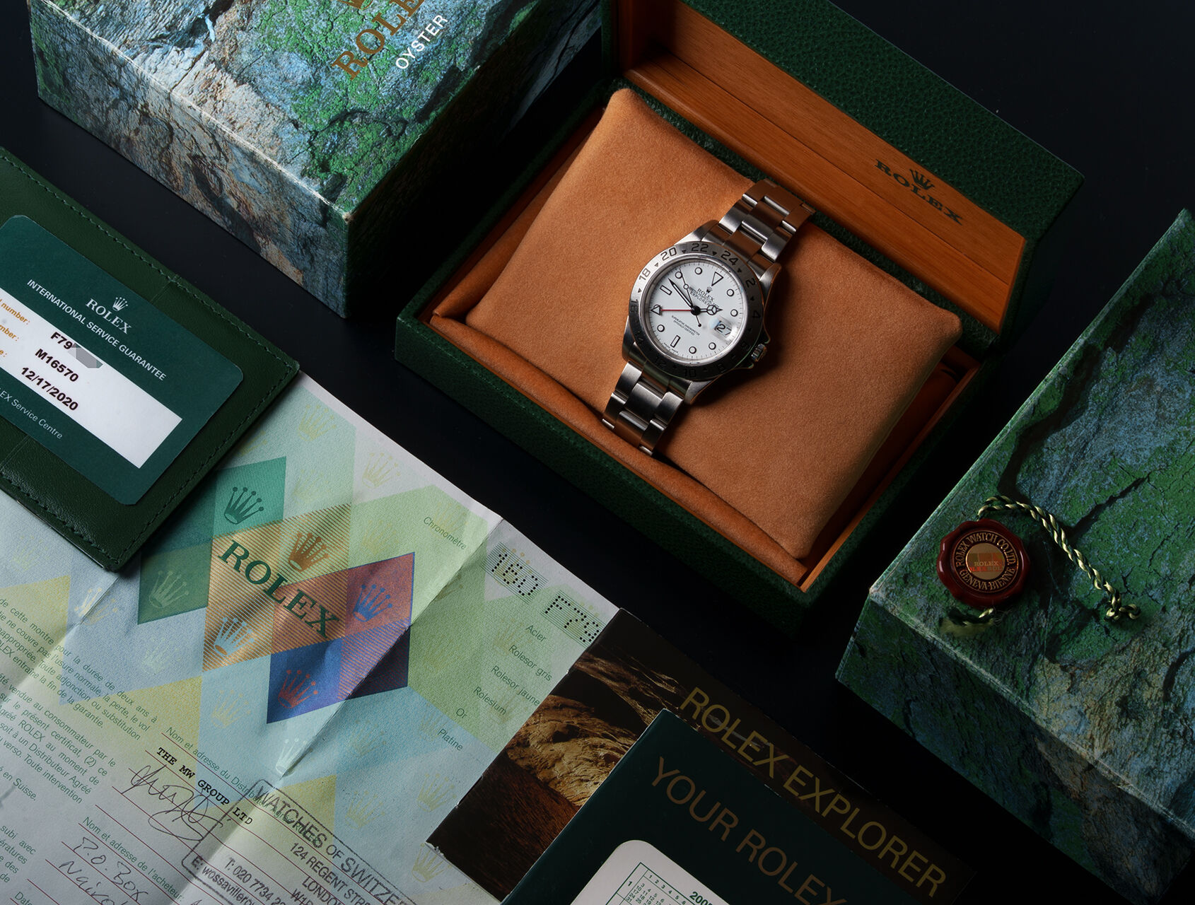 ref 16570 | 16570 - Polar Dial | Rolex Explorer II