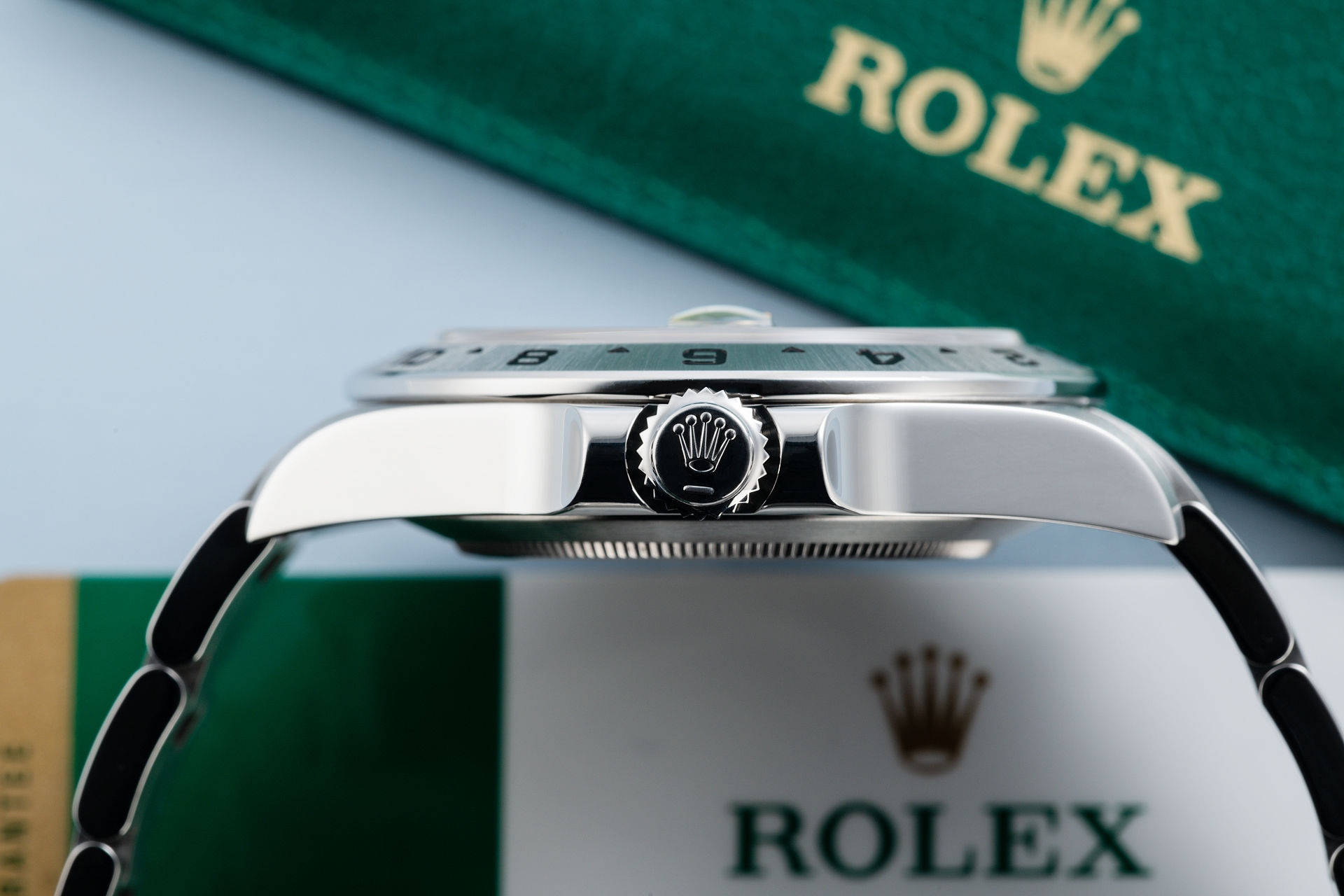 ref 216570 | 42mm Orange Hand  | Rolex Explorer II