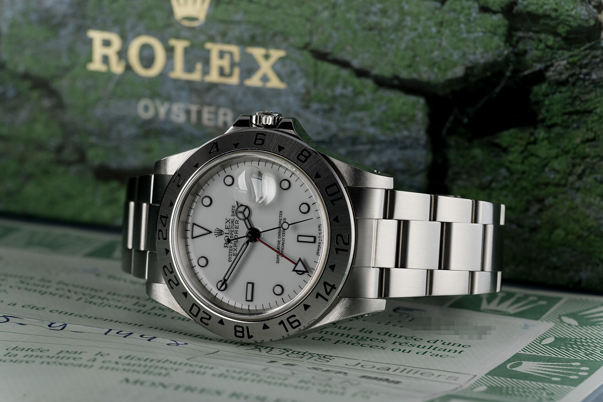 ref 16570 | 'Tritium T< 25' | Rolex Explorer II