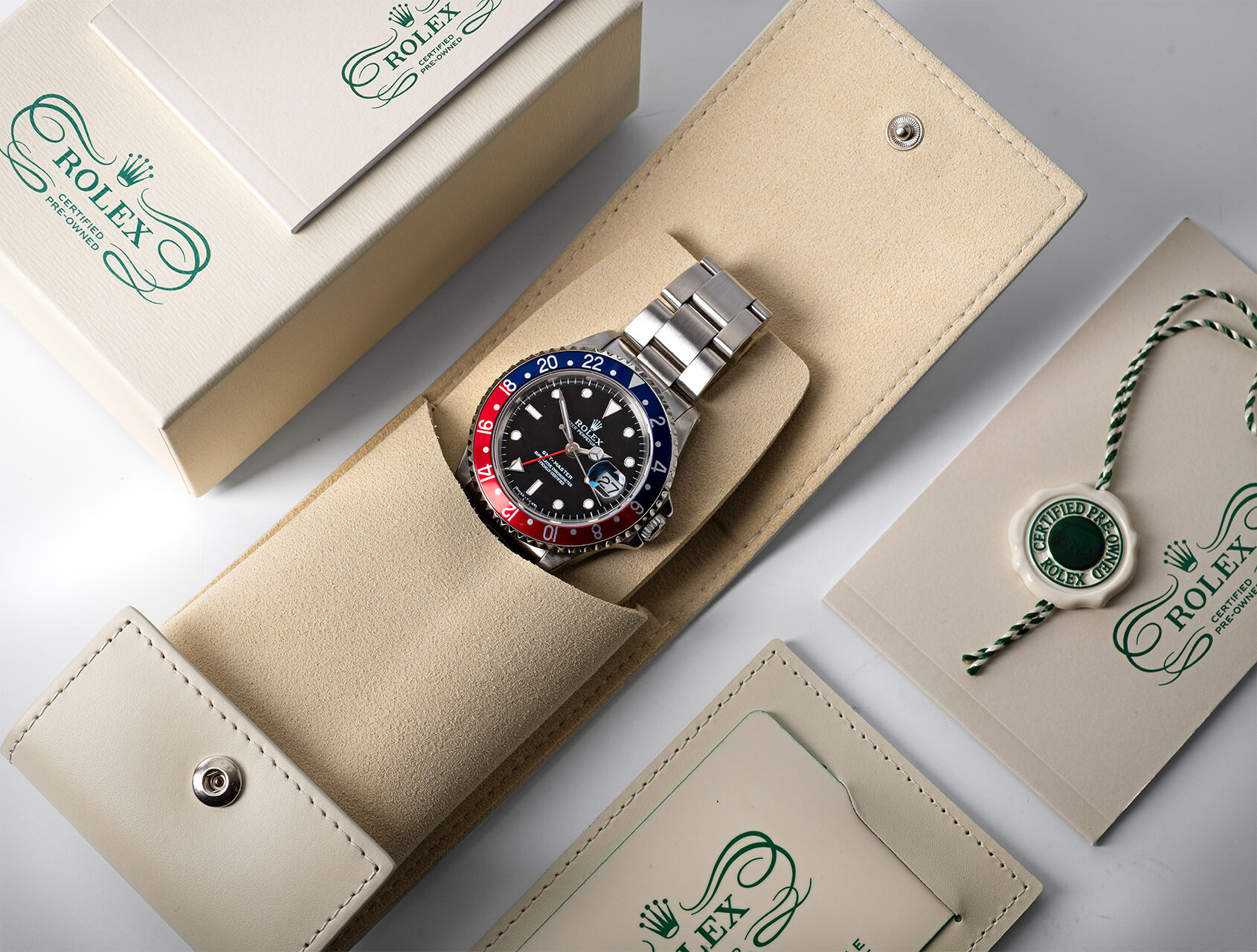 ref 16700 | 16700 - Certified Pre-Owned | Rolex GMT-Master