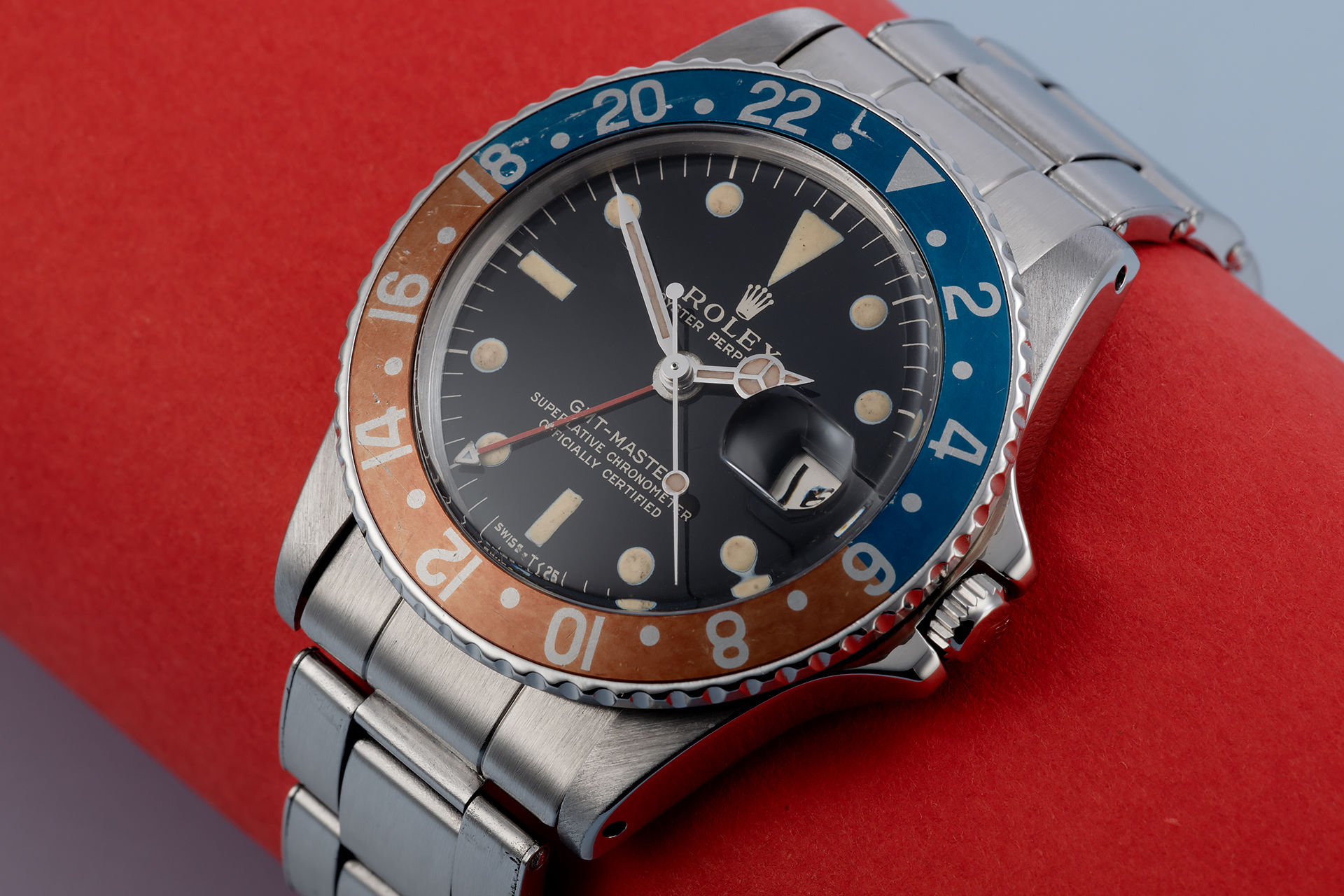 ref 1675 | Gilt Gloss Dial 'Fat Font' | Rolex GMT-Master