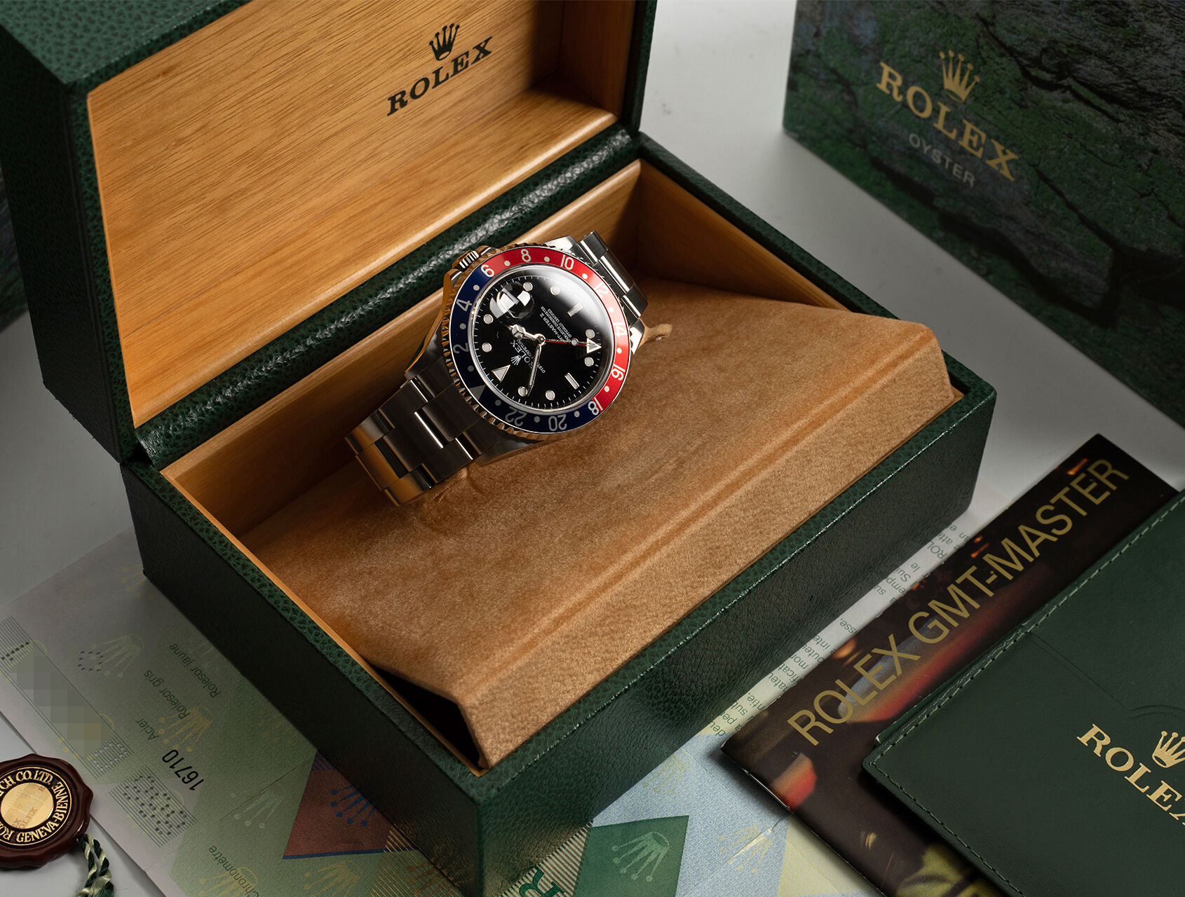 ref 16710 | Complete With Box & Papers | Rolex GMT-Master II