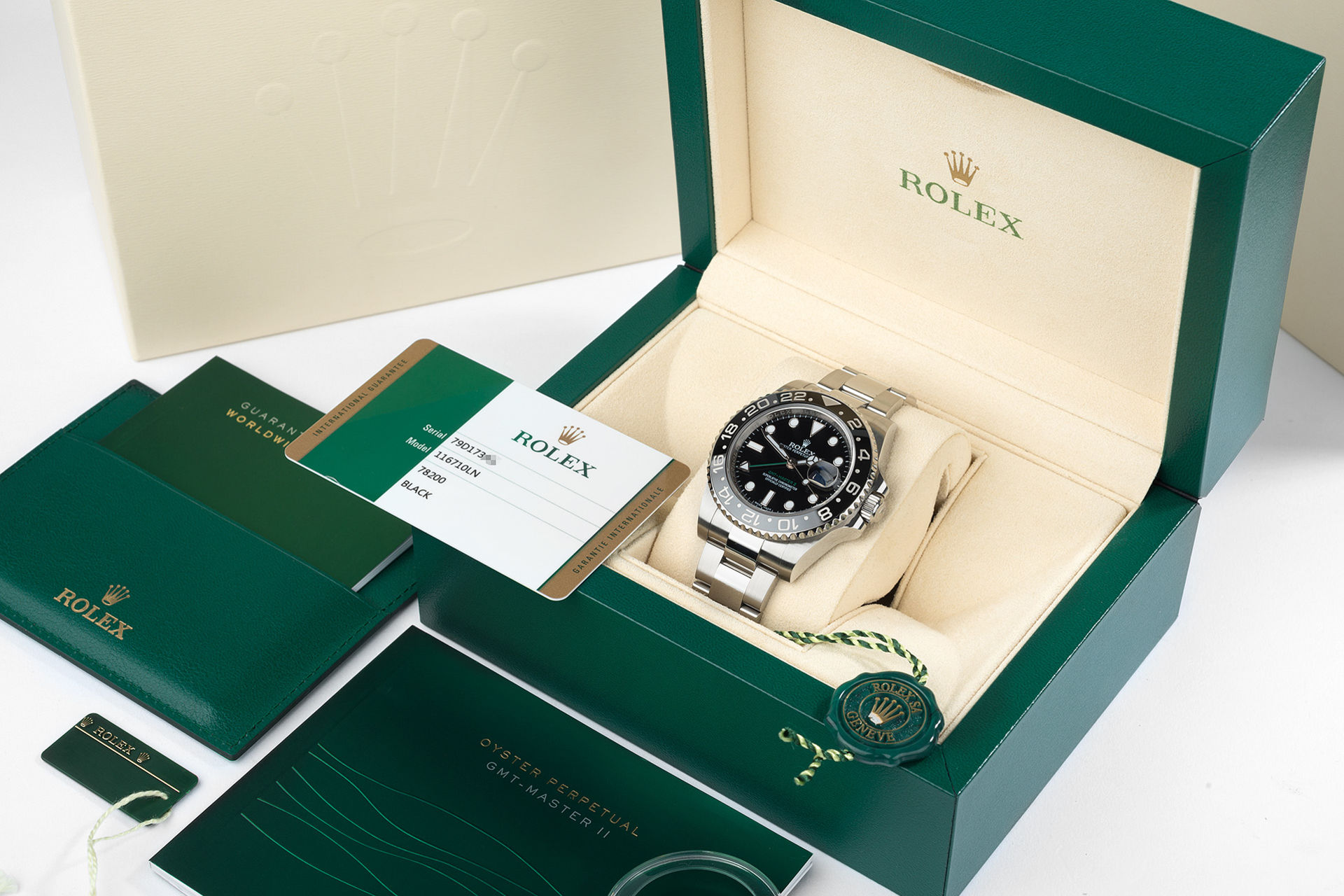 ref 116710LN | Cerachrom Bezel 'Full Set' | Rolex GMT-Master II