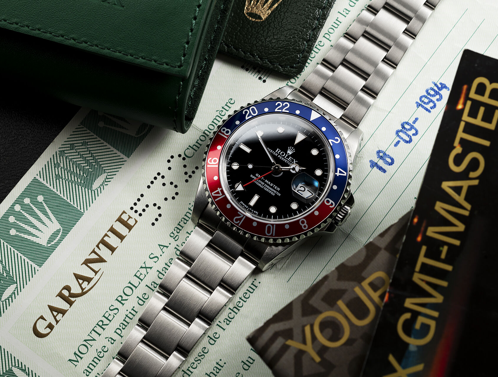 ref 16700 | Sapphire - 'Pepsi' Box & Papers | Rolex GMT-Master