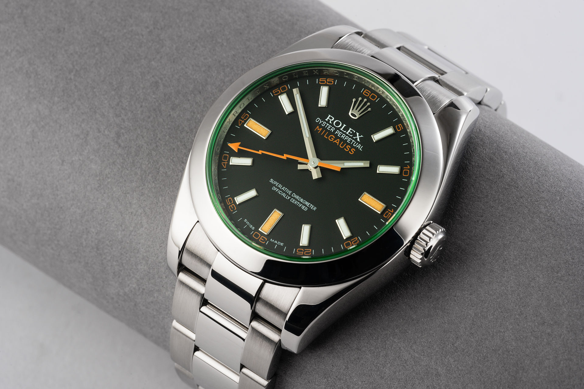 ref 116400GV | Box and Papers | Rolex Milgauss