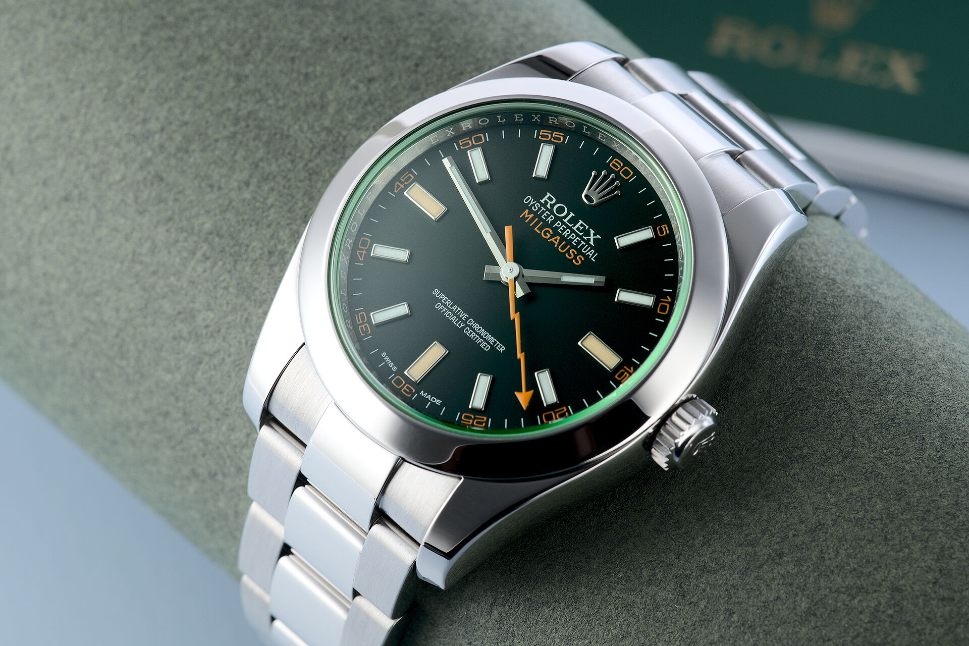 ref 116400GV | 'Lightning Bolt' Box & Papers | Rolex Milgauss