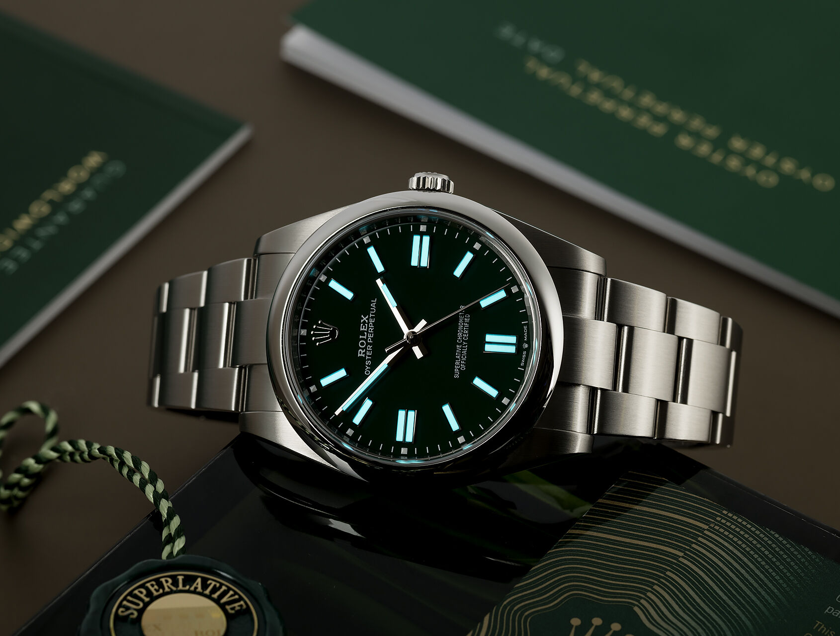 ref 124300 | 124300 - Green | Rolex Oyster Perpetual