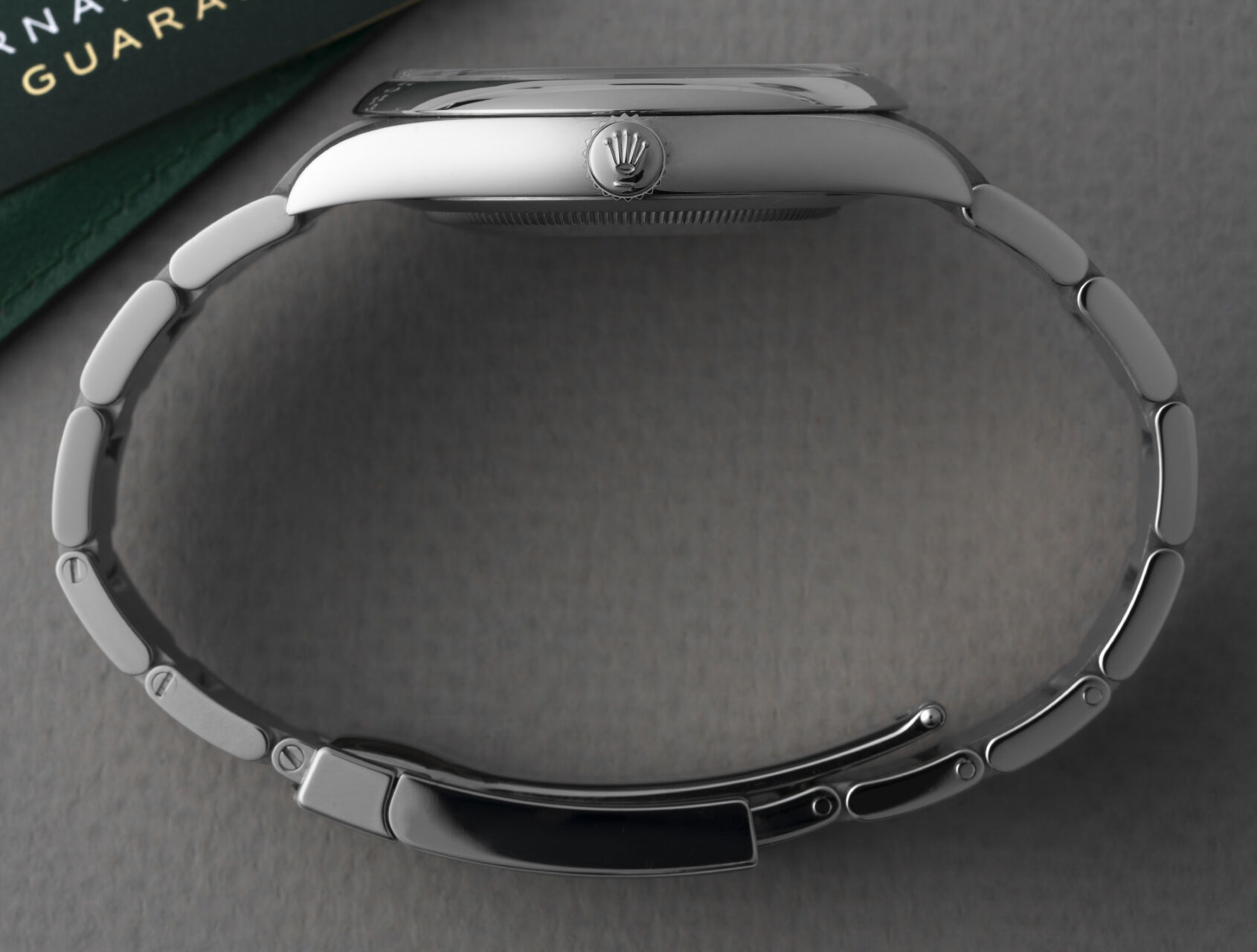 ref 124300 | 124300 - Green Lacquer | Rolex Oyster Perpetual