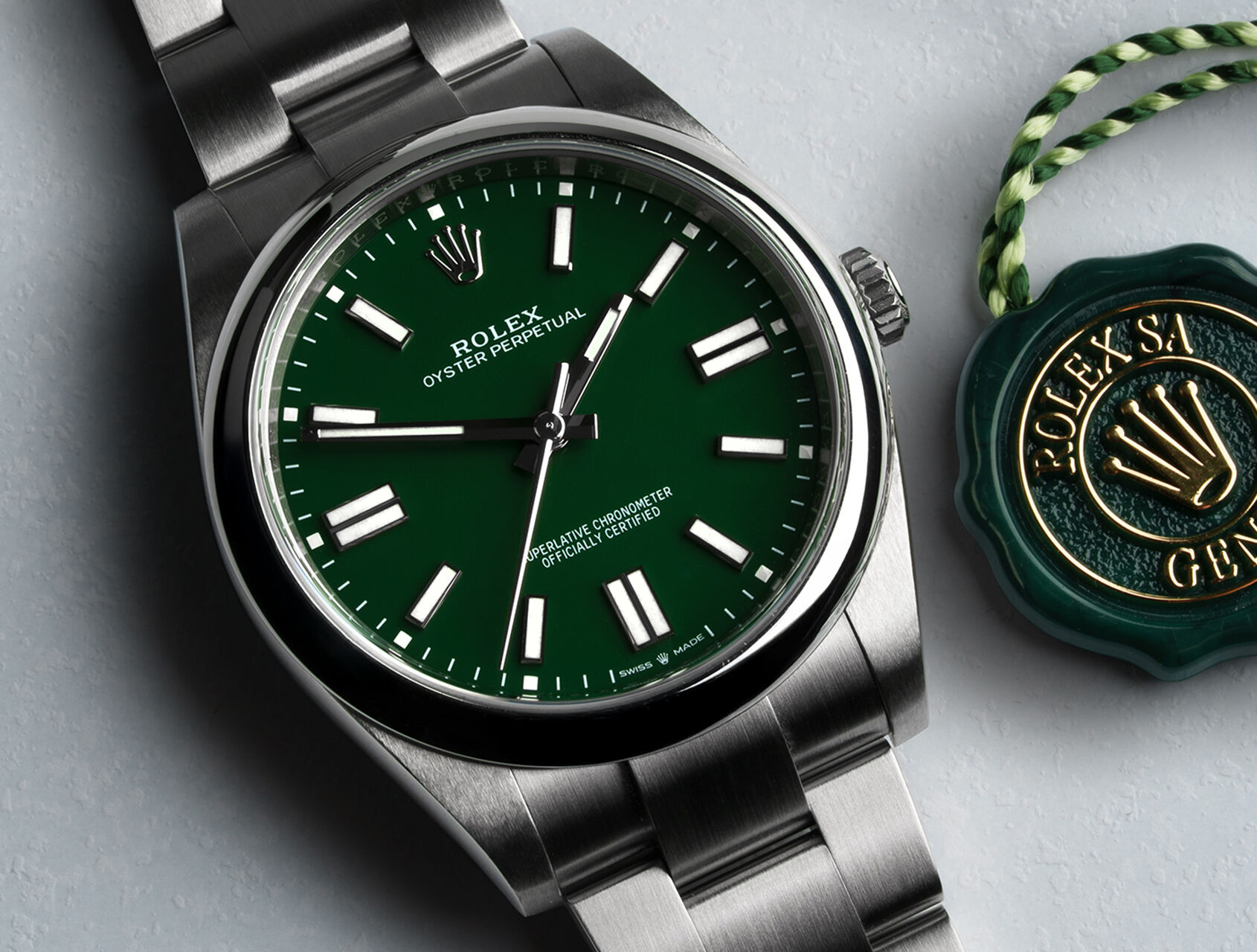 ref 124300 | 124300 - Green Lacquer | Rolex Oyster Perpetual