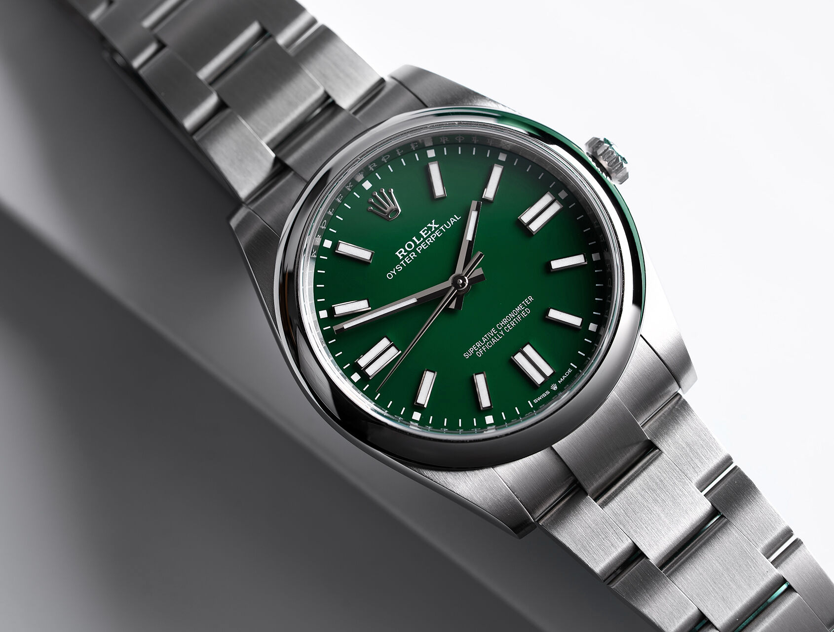ref 124300 | 124300 - Green Lacquer | Rolex Oyster Perpetual