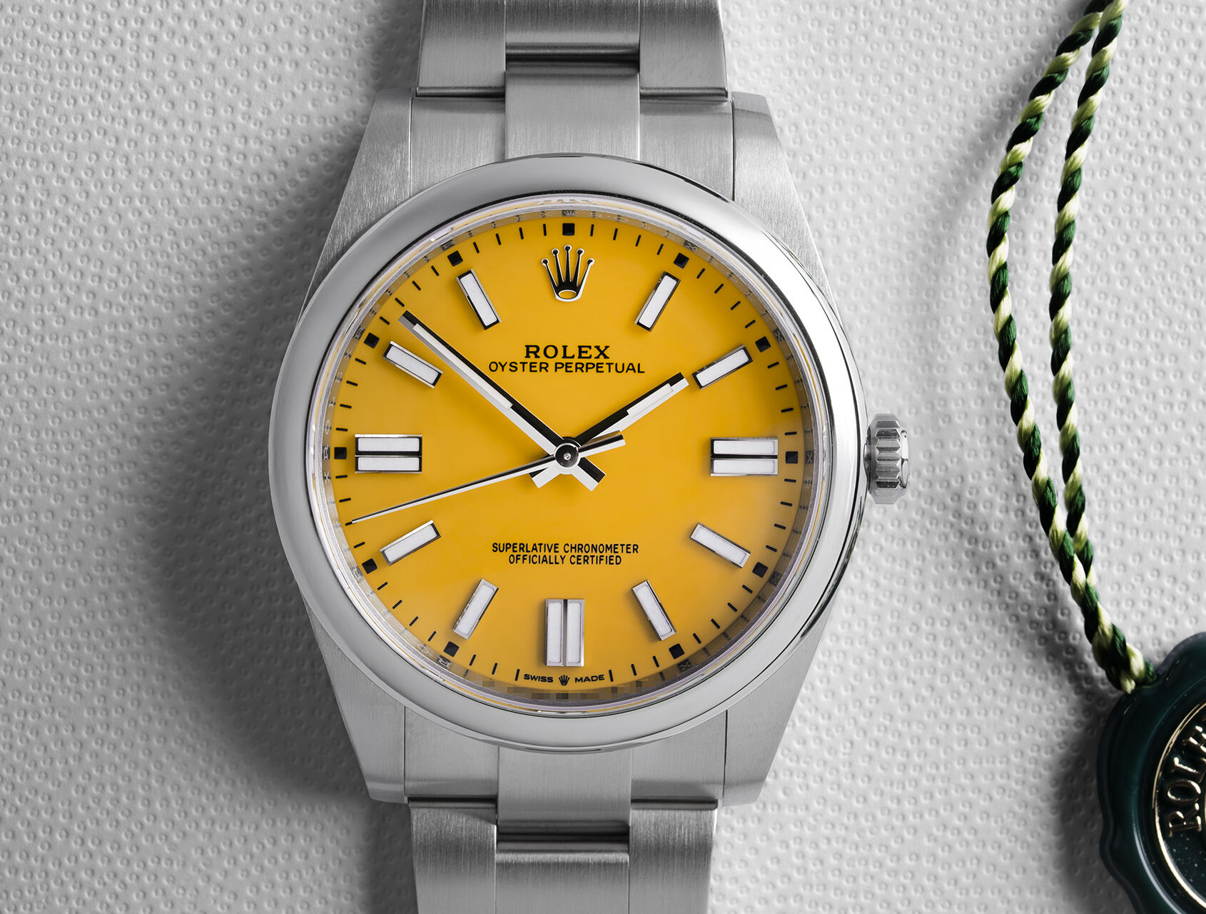 ref 124300 | 124300 - Yellow Lacquer | Rolex Oyster Perpetual