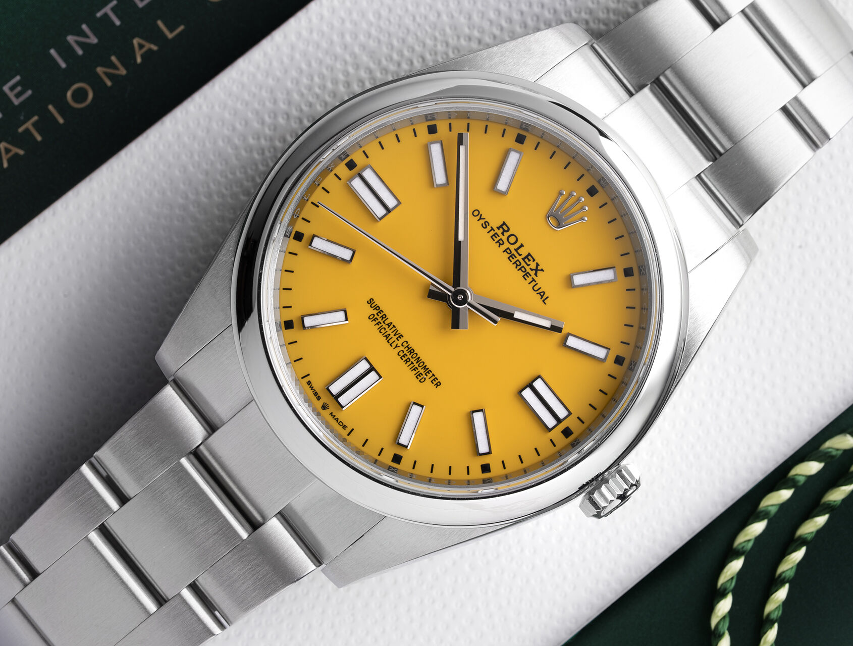 ref 124300 | 124300 - Yellow Lacquer | Rolex Oyster Perpetual