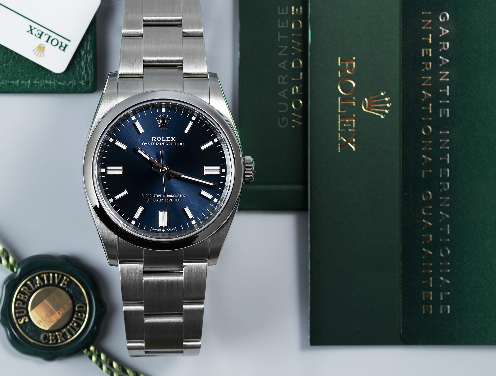 ref 126000 | 126000 - Bright Blue | Rolex Oyster Perpetual