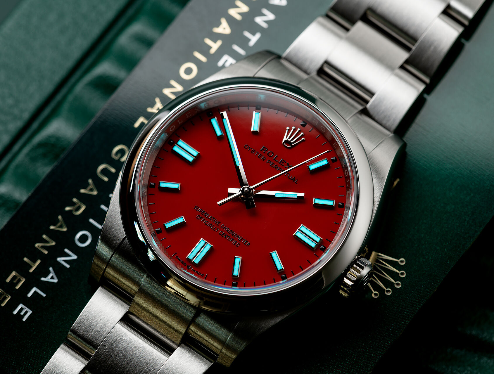 ref 126000 | 126000 - Coral Red | Rolex Oyster Perpetual