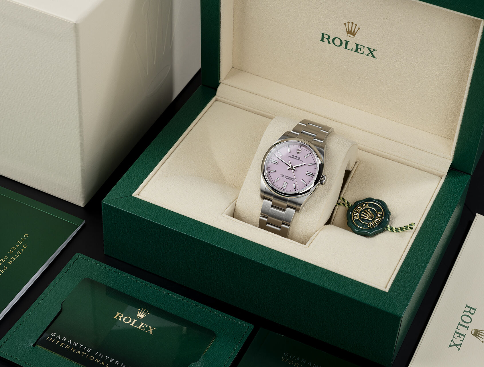 ref 126000 | 126000 - Candy Pink | Rolex Oyster Perpetual