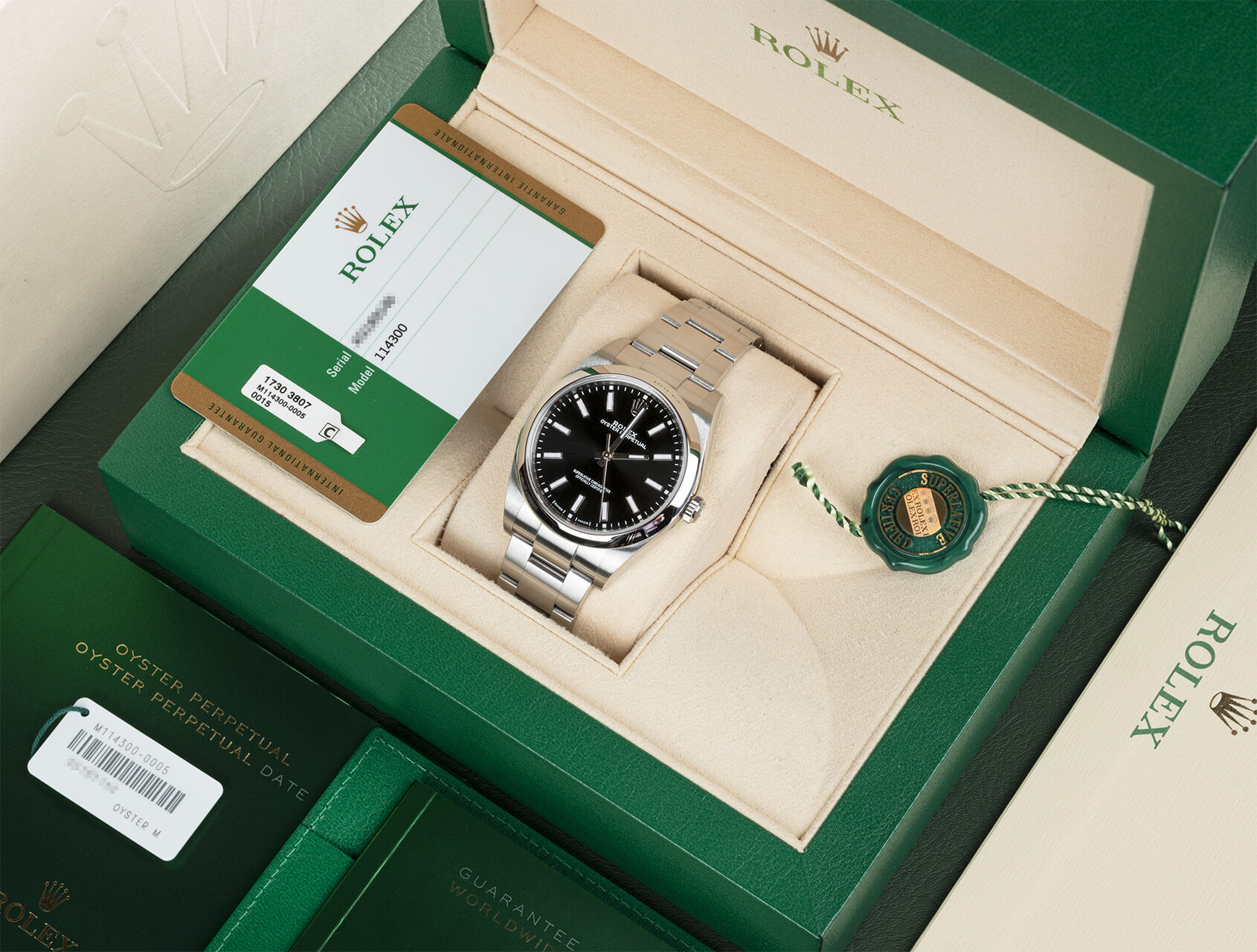 ref 114300 | 114300 - Box & Certificate | Rolex Oyster Perpetual