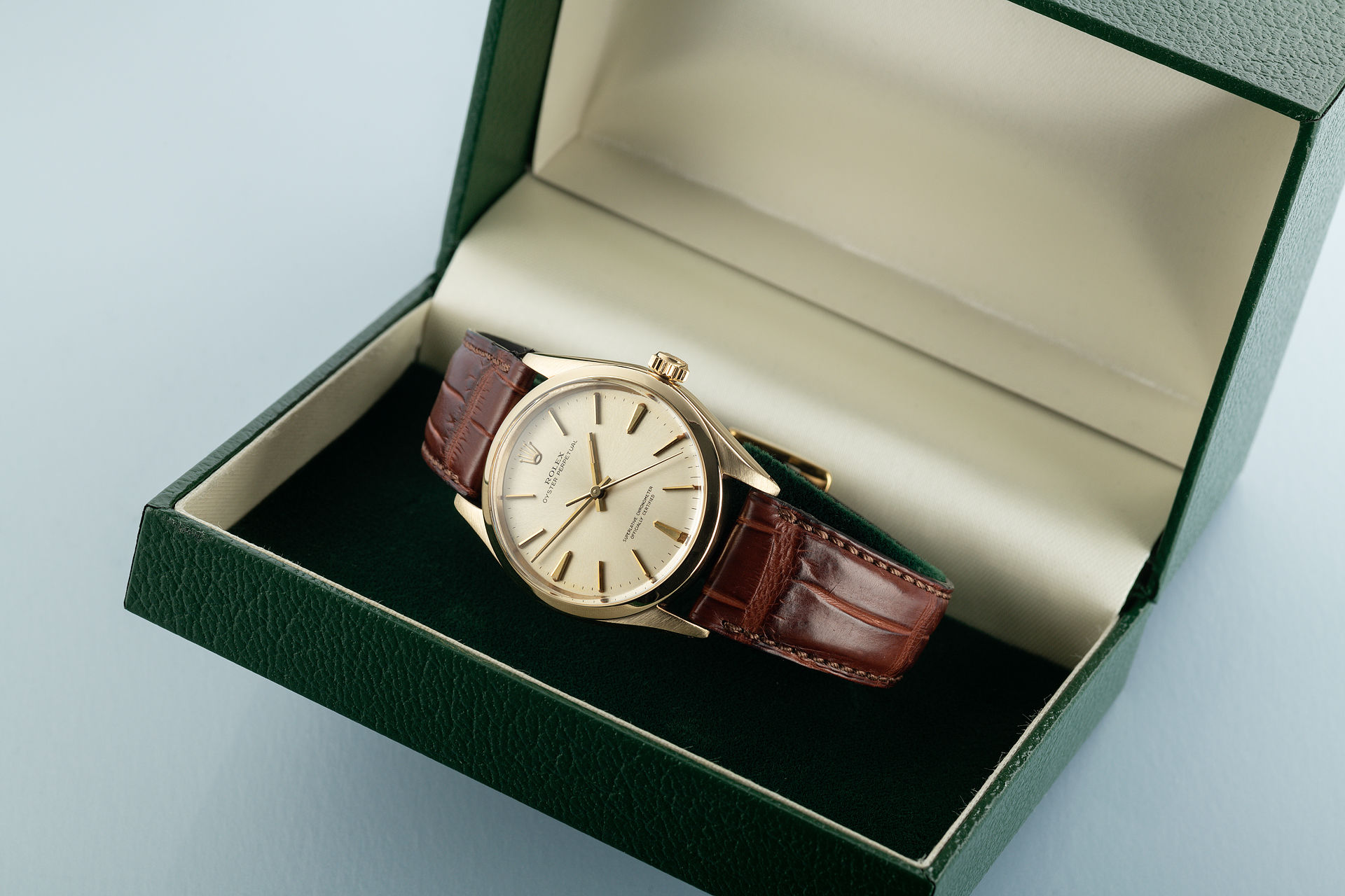 ref 1002 | Vintage 'Solid Gold' 34mm | Rolex Oyster Perpetual