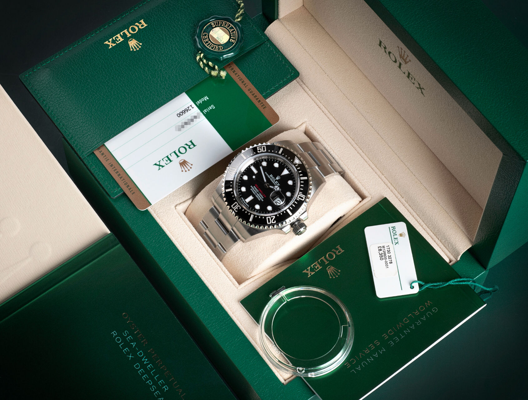 ref 126600 | 126600 - Red Writing | Rolex Sea-Dweller