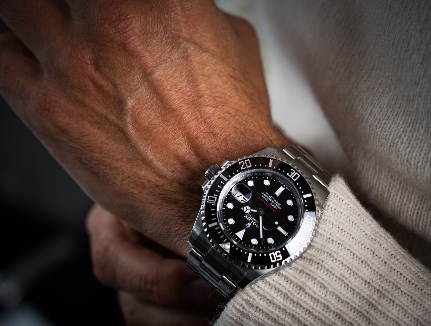 ref 126600 | 126600 - Red Writing | Rolex Sea-Dweller