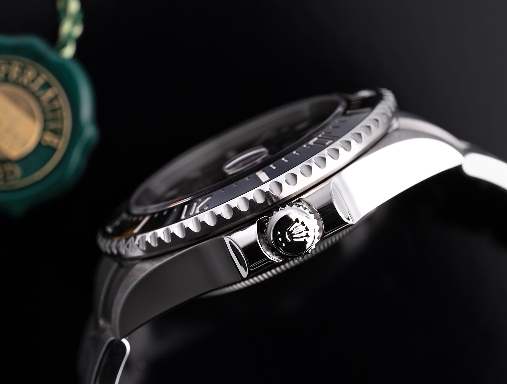 ref 126600 | 126600 - Red Writing | Rolex Sea-Dweller