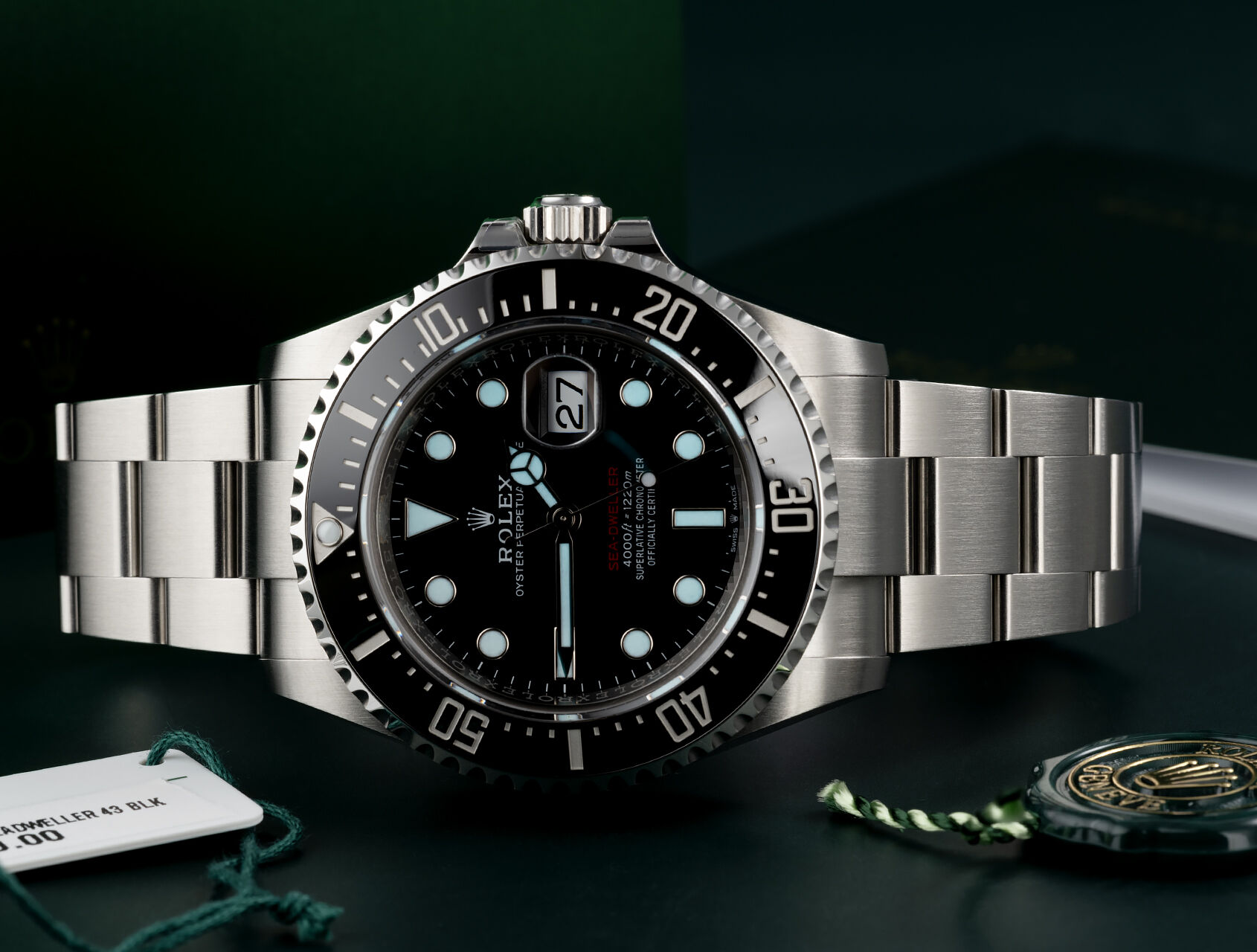 ref 126600 | 126600 - Red Writing | Rolex Sea-Dweller