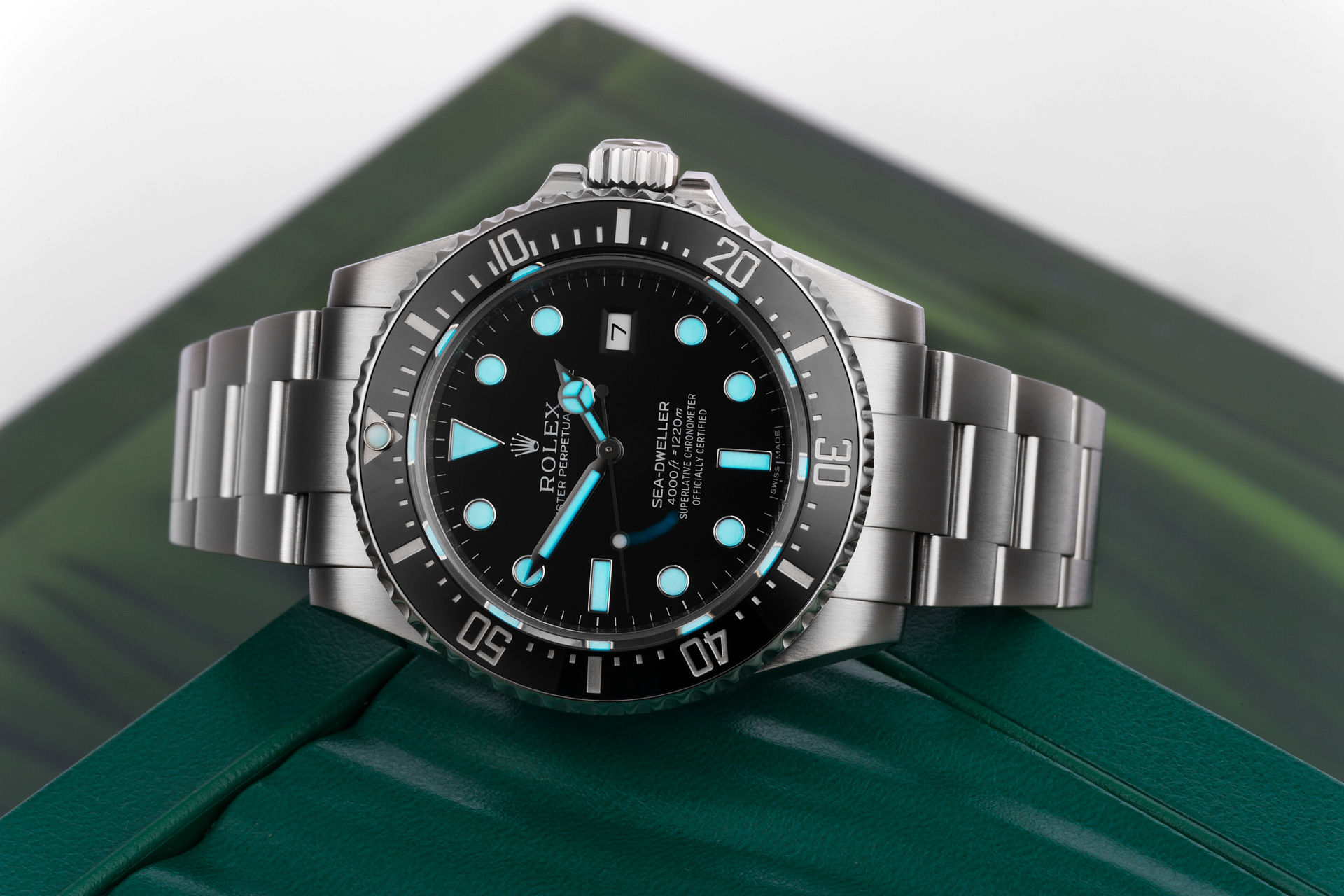 ref 116600 | Box & Certificate | Rolex Sea-Dweller 4000