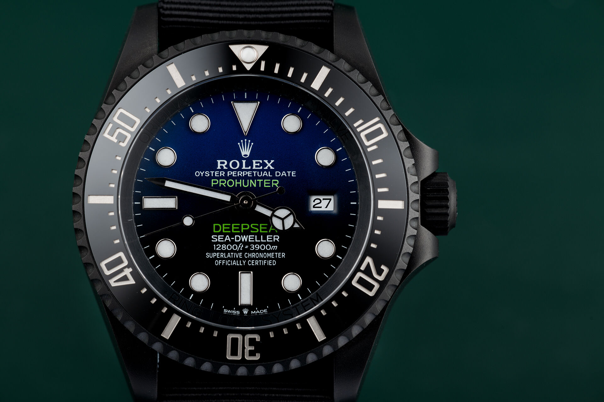 ref 126660 | Military Edition D-Blue | Pro Hunter Sea-Dweller Deepsea
