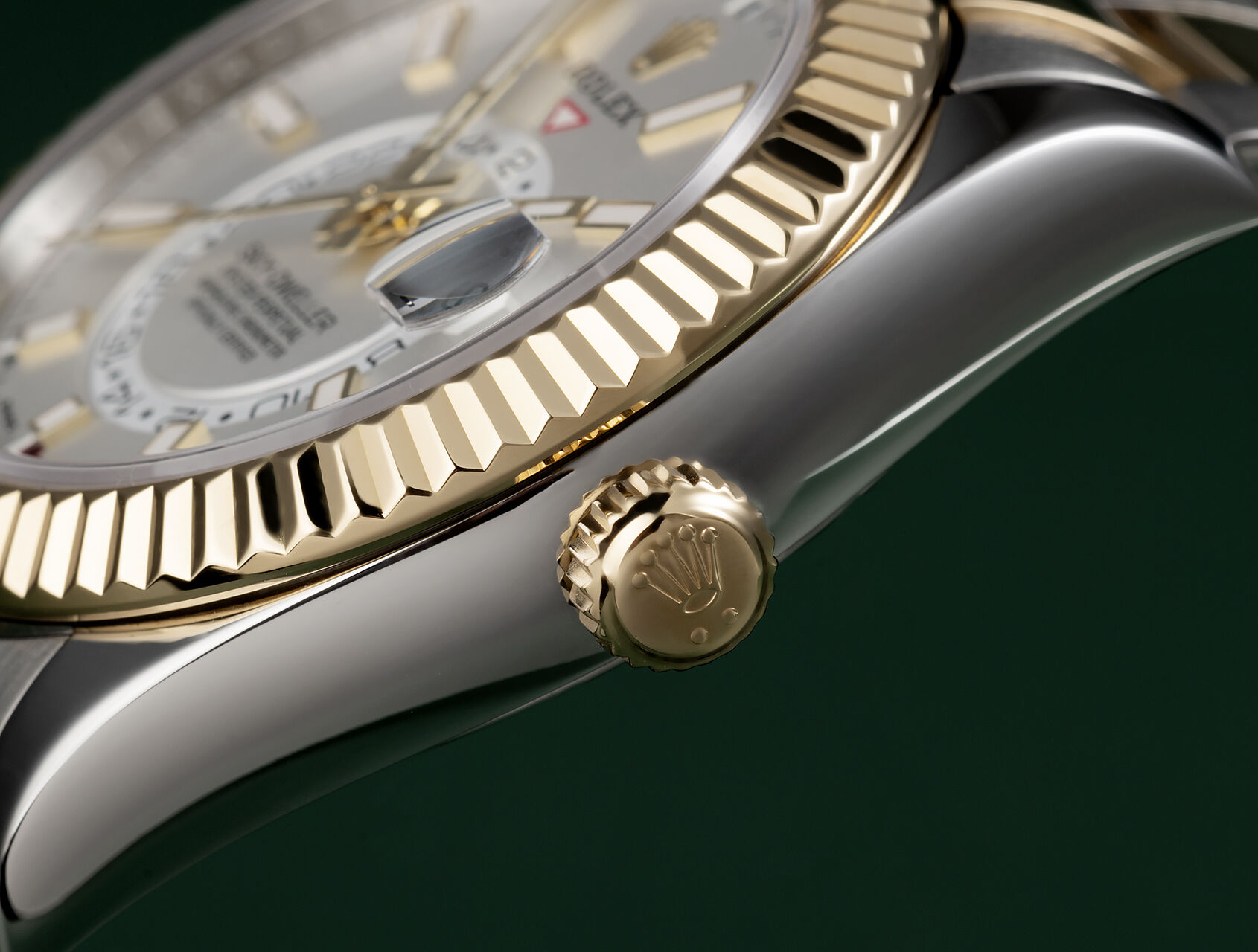 ref 326933 | 326933 - Gold & Steel | Rolex Sky Dweller