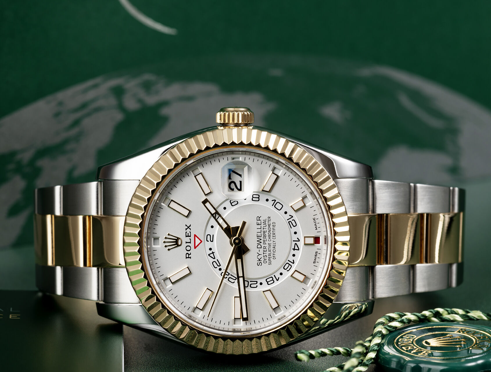 ref 326933 | 326933 - Gold & Steel | Rolex Sky Dweller