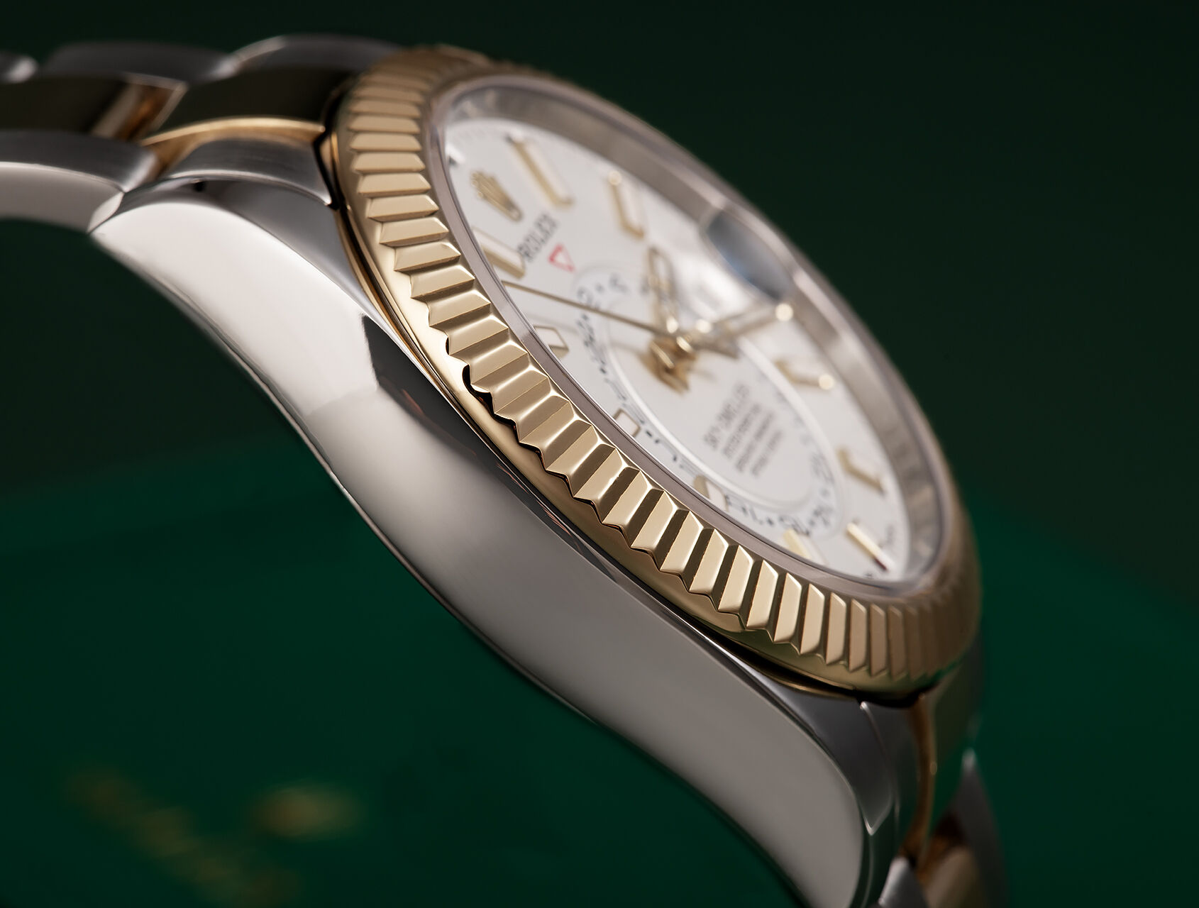 ref 326933 | 326933 - Gold & Steel | Rolex Sky Dweller