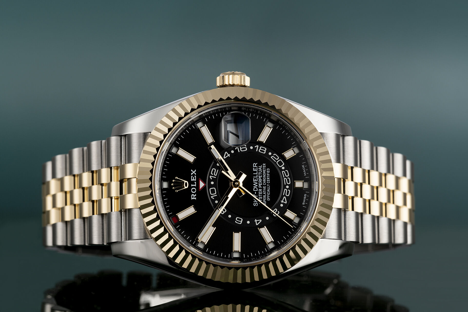 ref 326933 | Annual Calendar | Rolex Sky Dweller