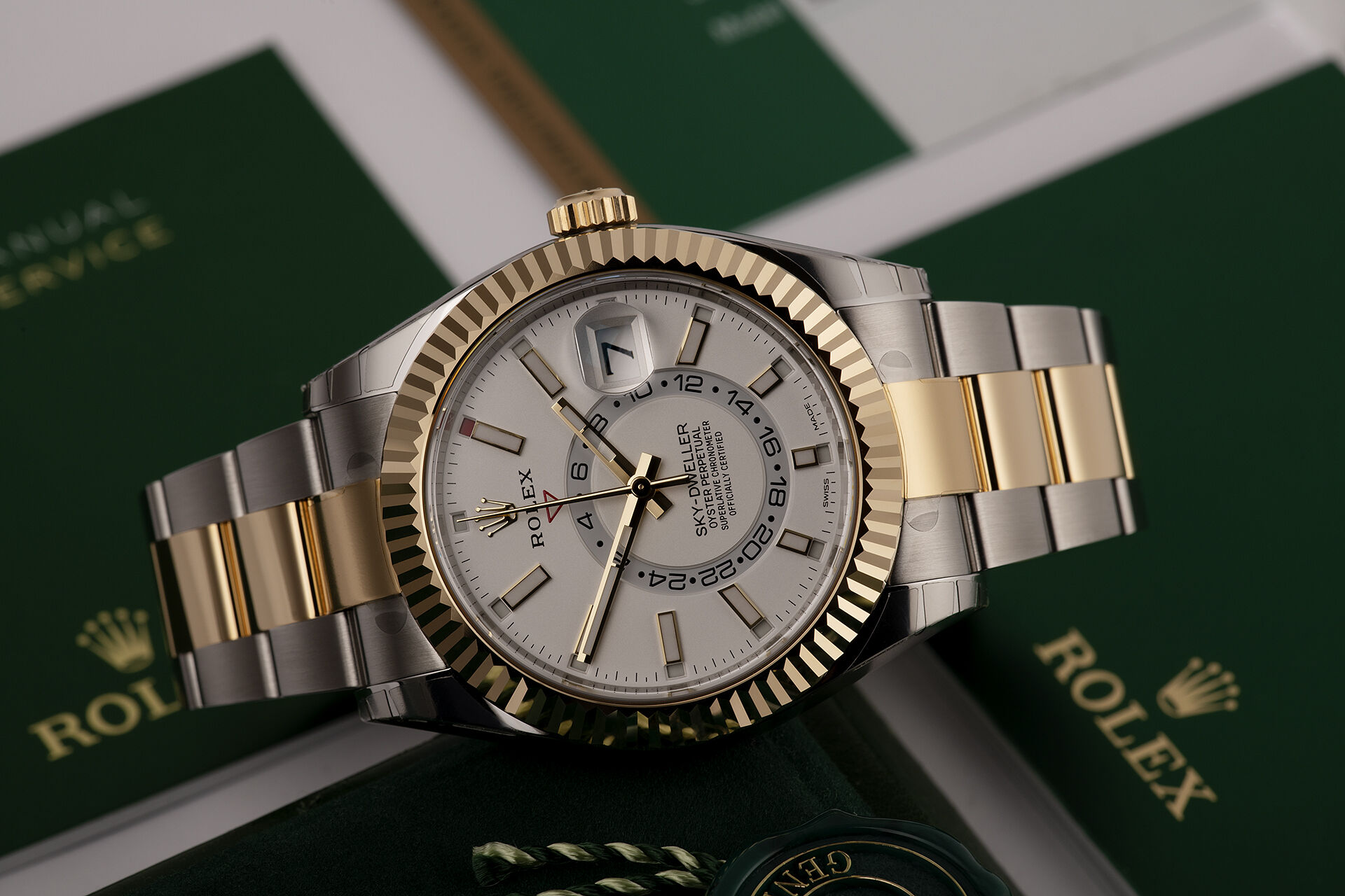 ref 326933 | 'Yellow Gold & Steel' | Rolex Sky Dweller