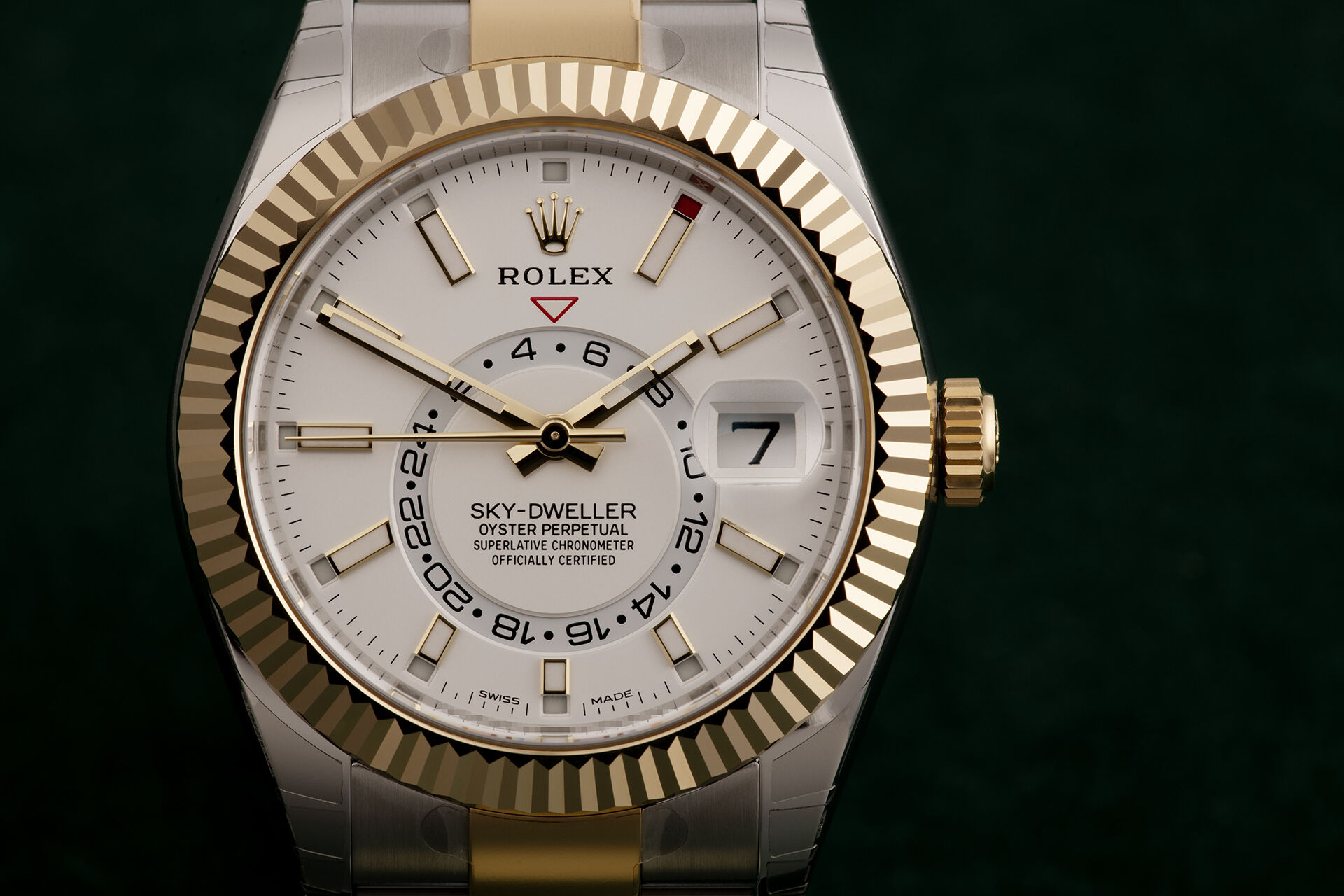 ref 326933 | 'Yellow Gold & Steel' | Rolex Sky Dweller