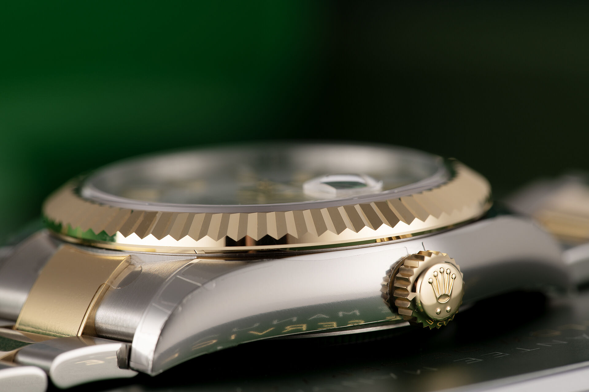 ref 326933 | 'Yellow Gold & Steel' | Rolex Sky Dweller