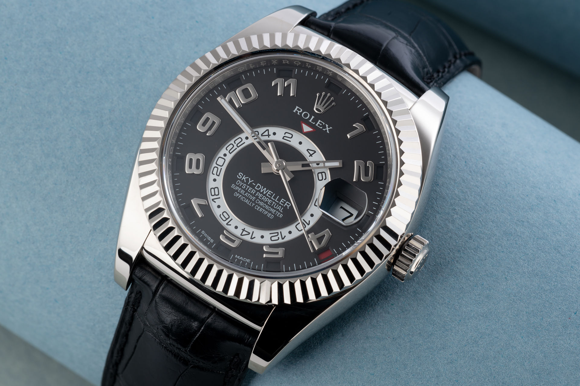 ref 326139 | Annual Calendar 'Box & Certificate' | Rolex Sky-Dweller