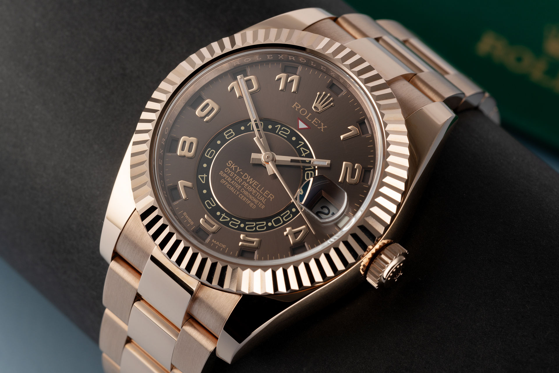 ref 326935 | Everose 5 Year Warranty | Rolex Sky-Dweller